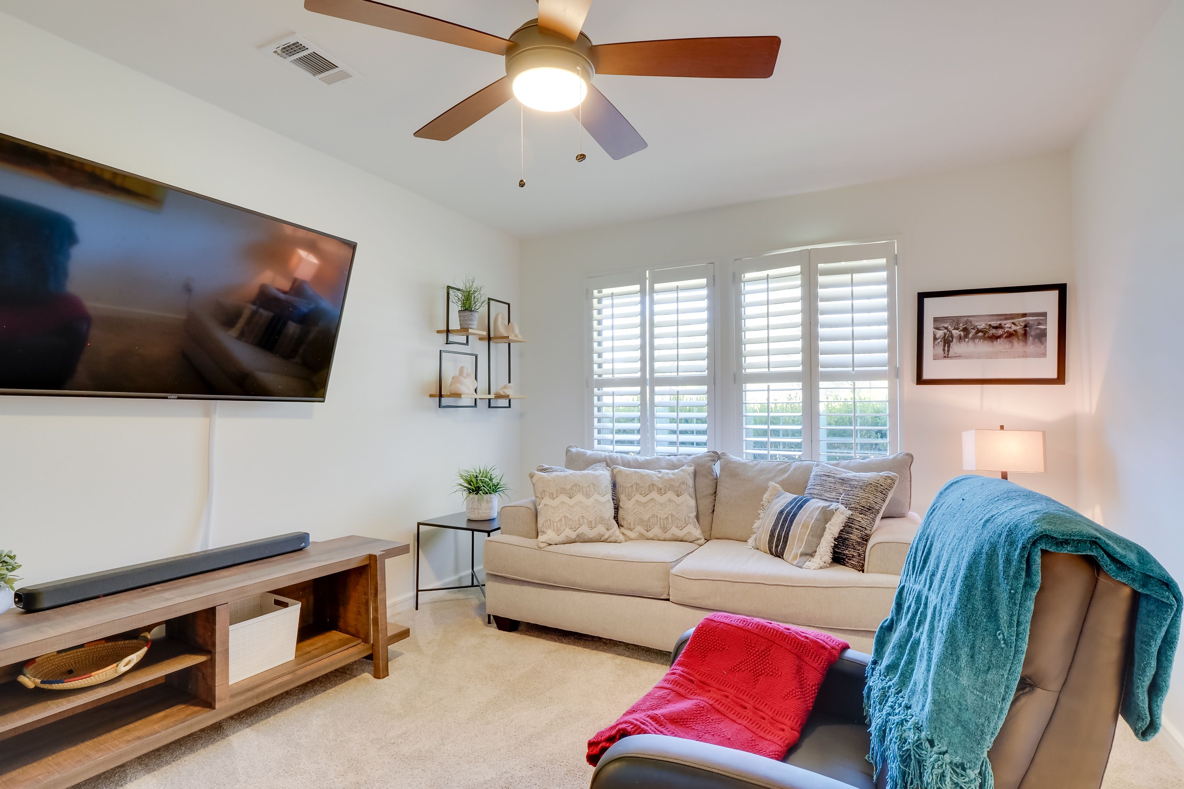 Bedroom 3 | Full Sleeper Sofa | Smart TV