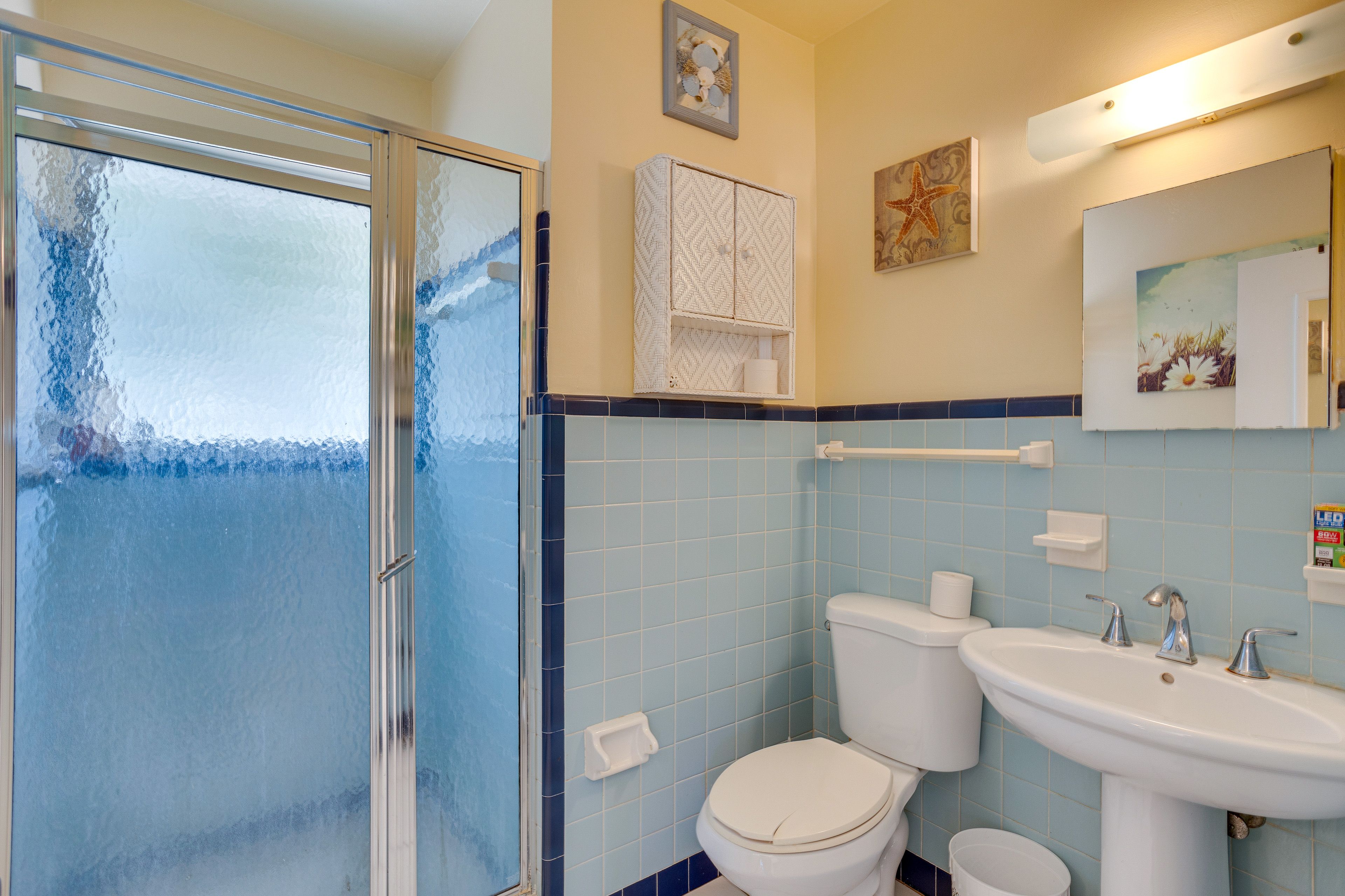 Bathroom | Walk-In Shower | Towels Provided | Complimentary Toiletries