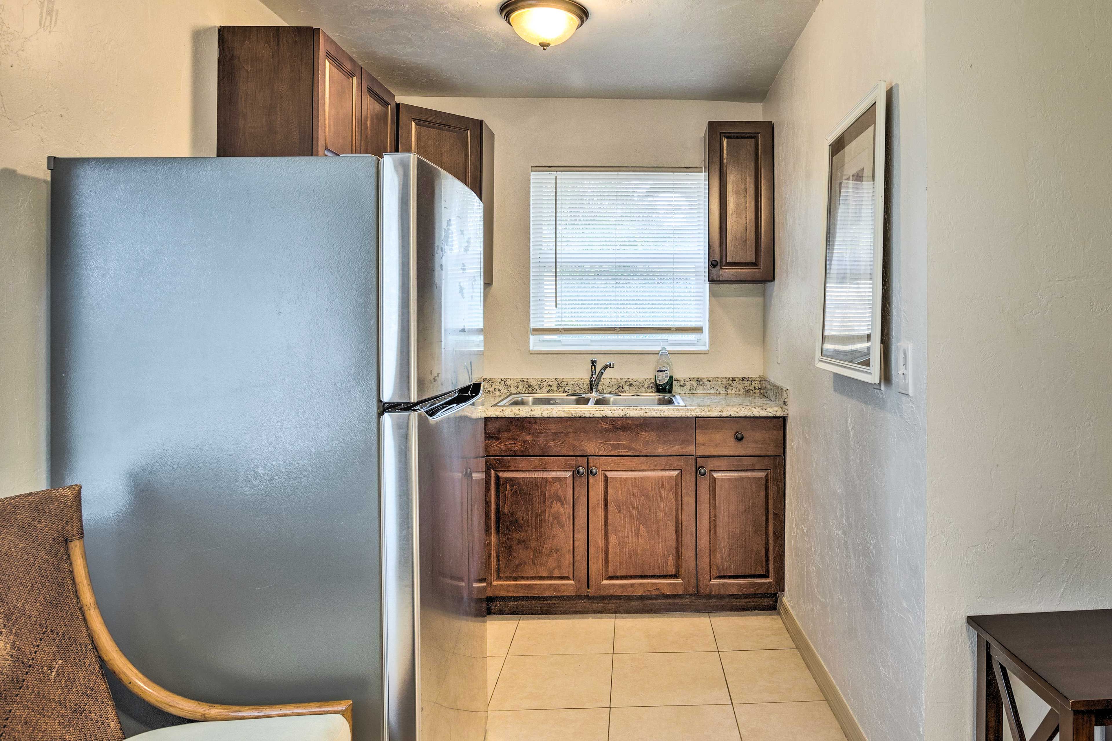 Kitchen | Dishware & Flatware | Coffee Maker | Toaster