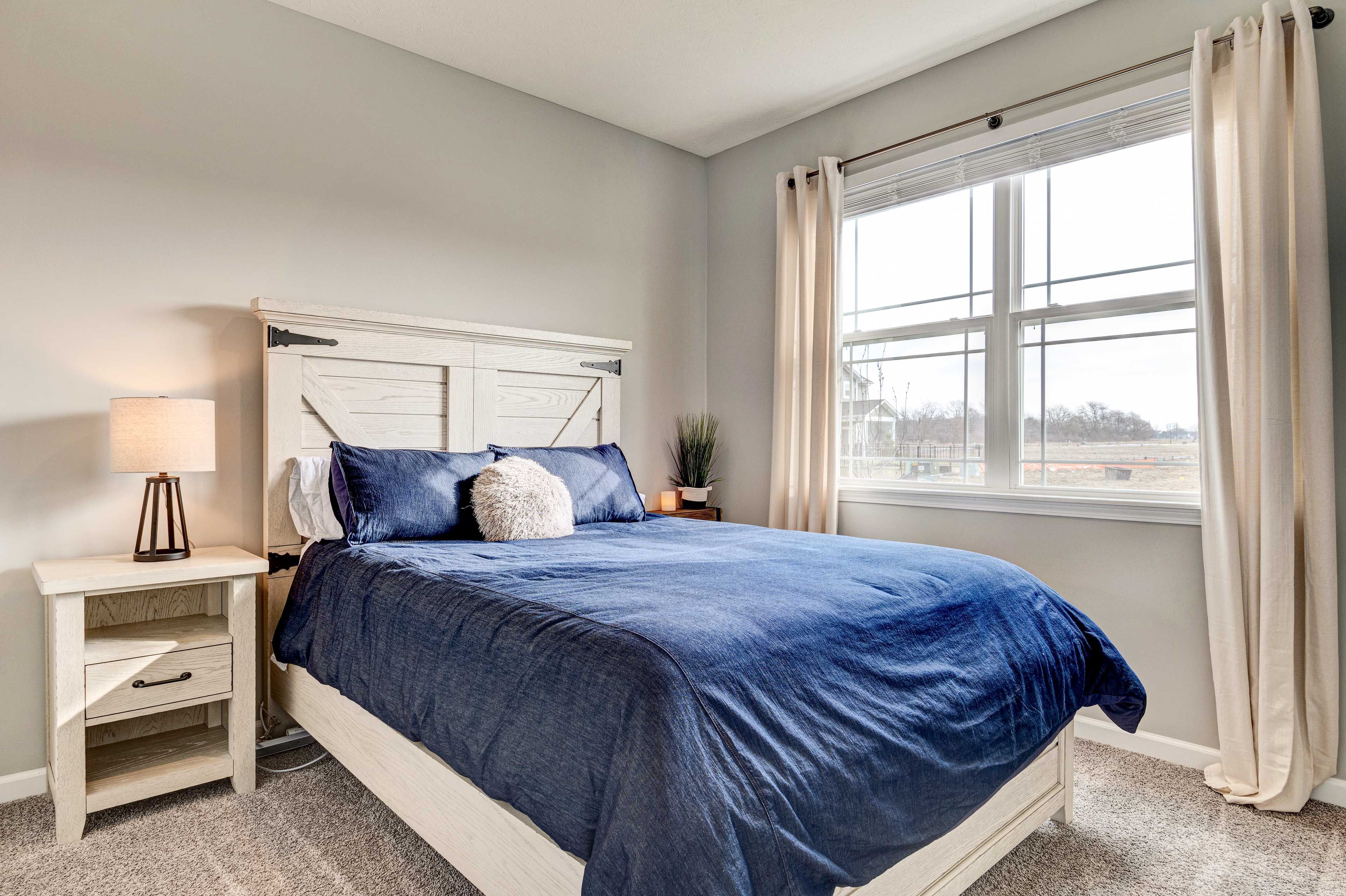 Bedroom 2 | Queen Bed