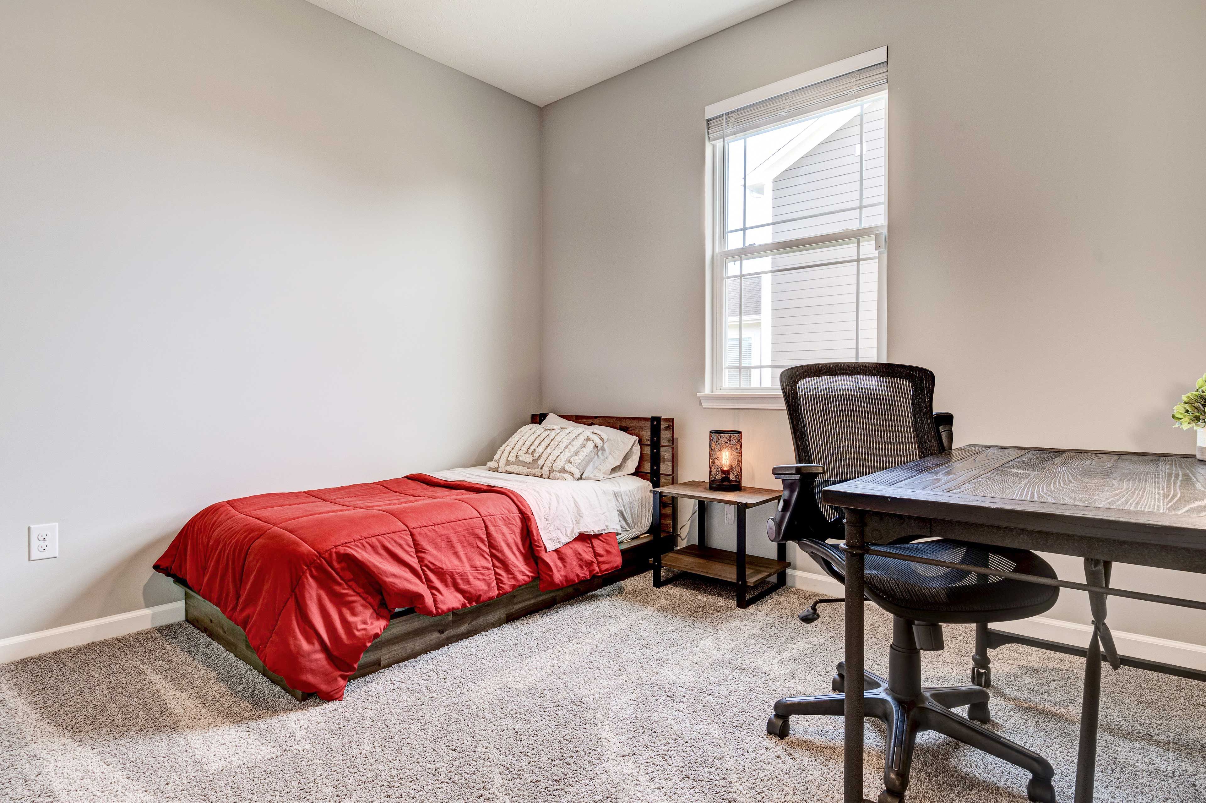 Bedroom 3 | Twin Bed | Laptop-Friendly Desk