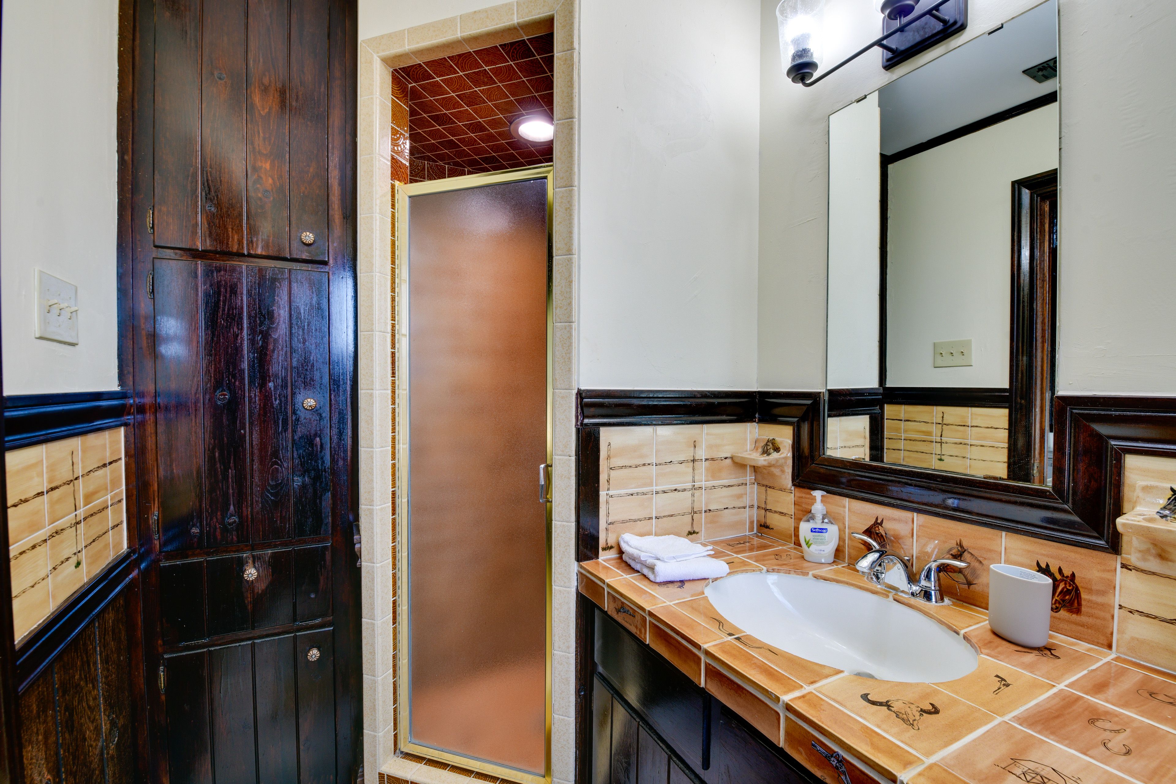 Full Bathroom | Iron & Board