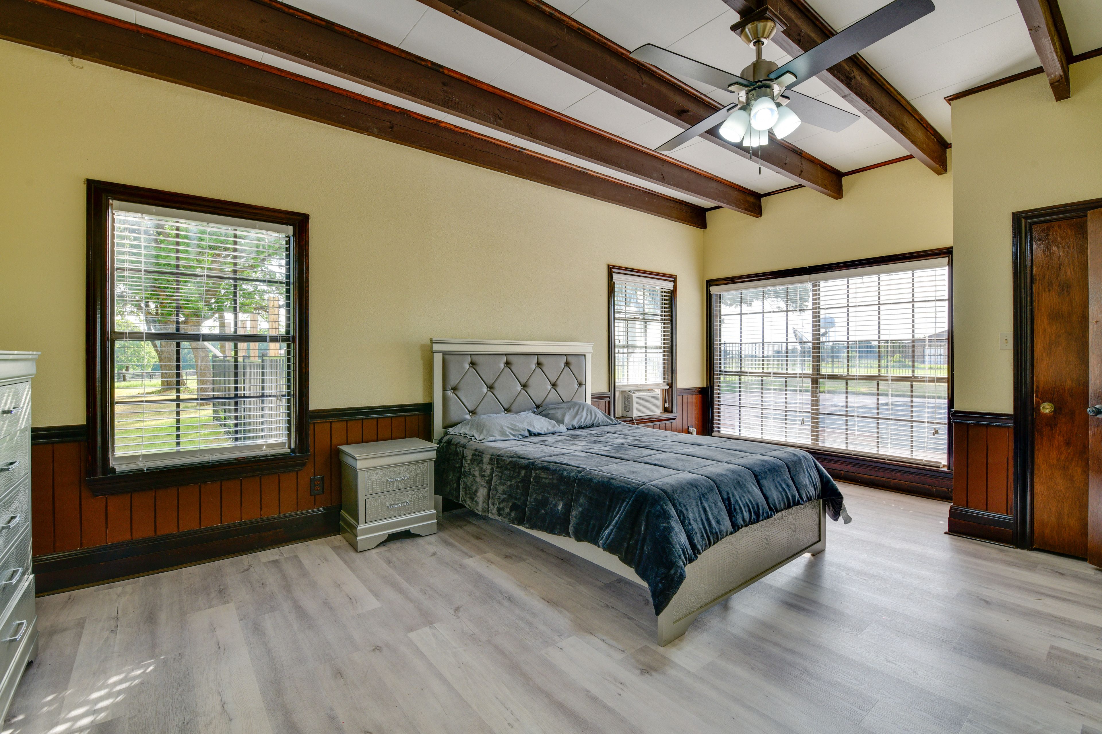 Bedroom 2 | Queen Bed | Main Level