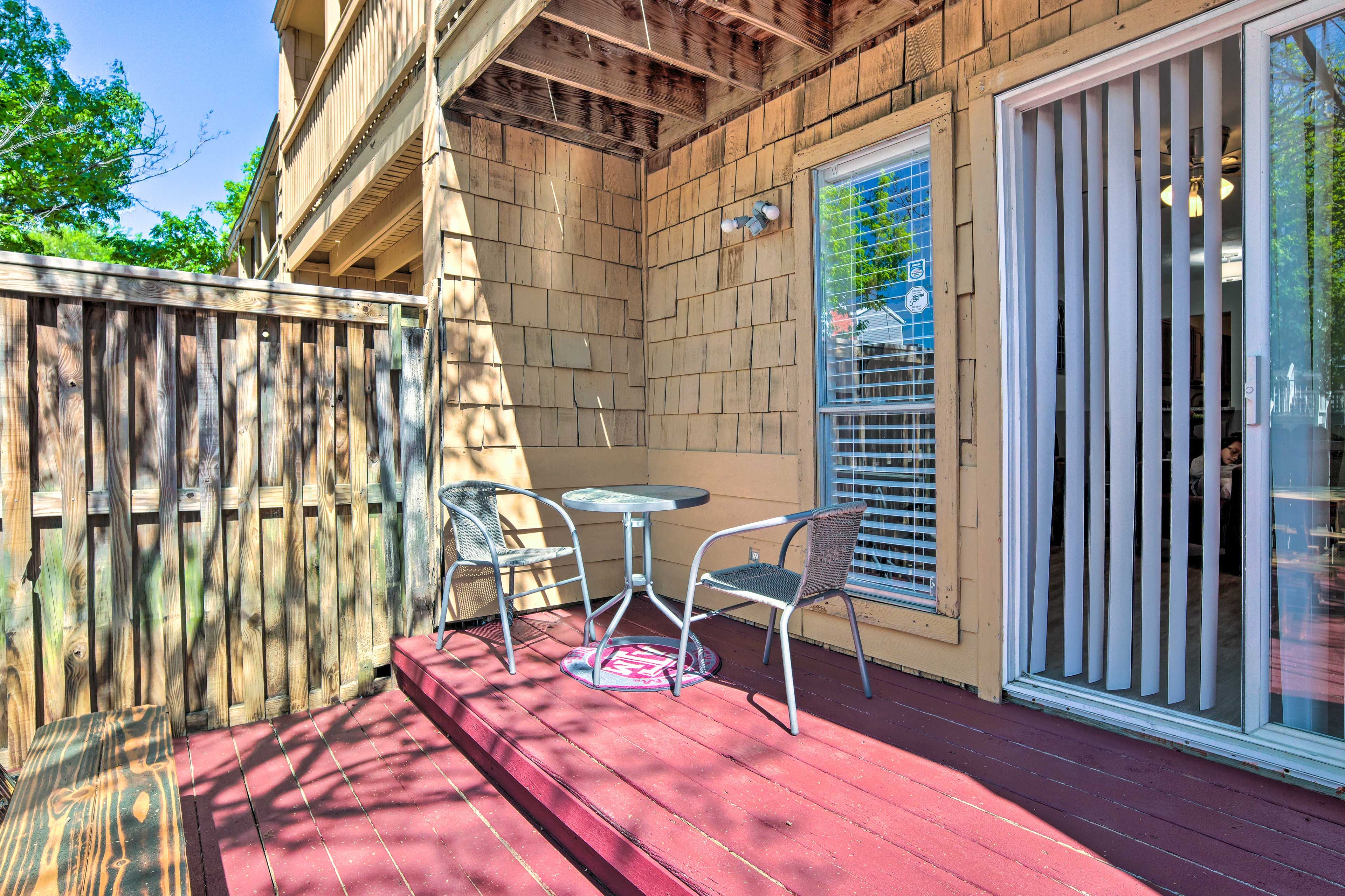 Townhome Exterior | Furnished Deck | Dining Area