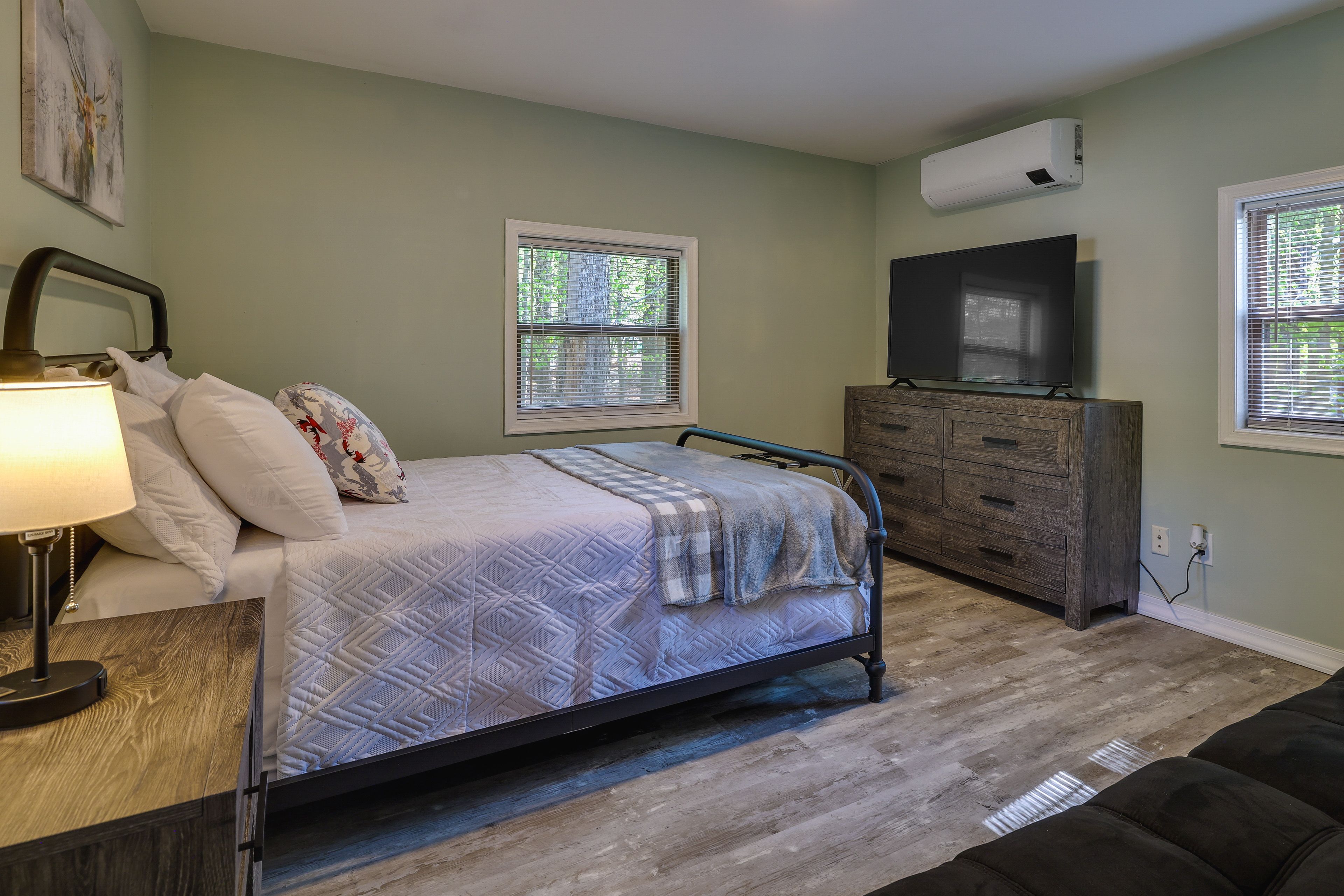 Bedroom 1 | Full Bed | Futon