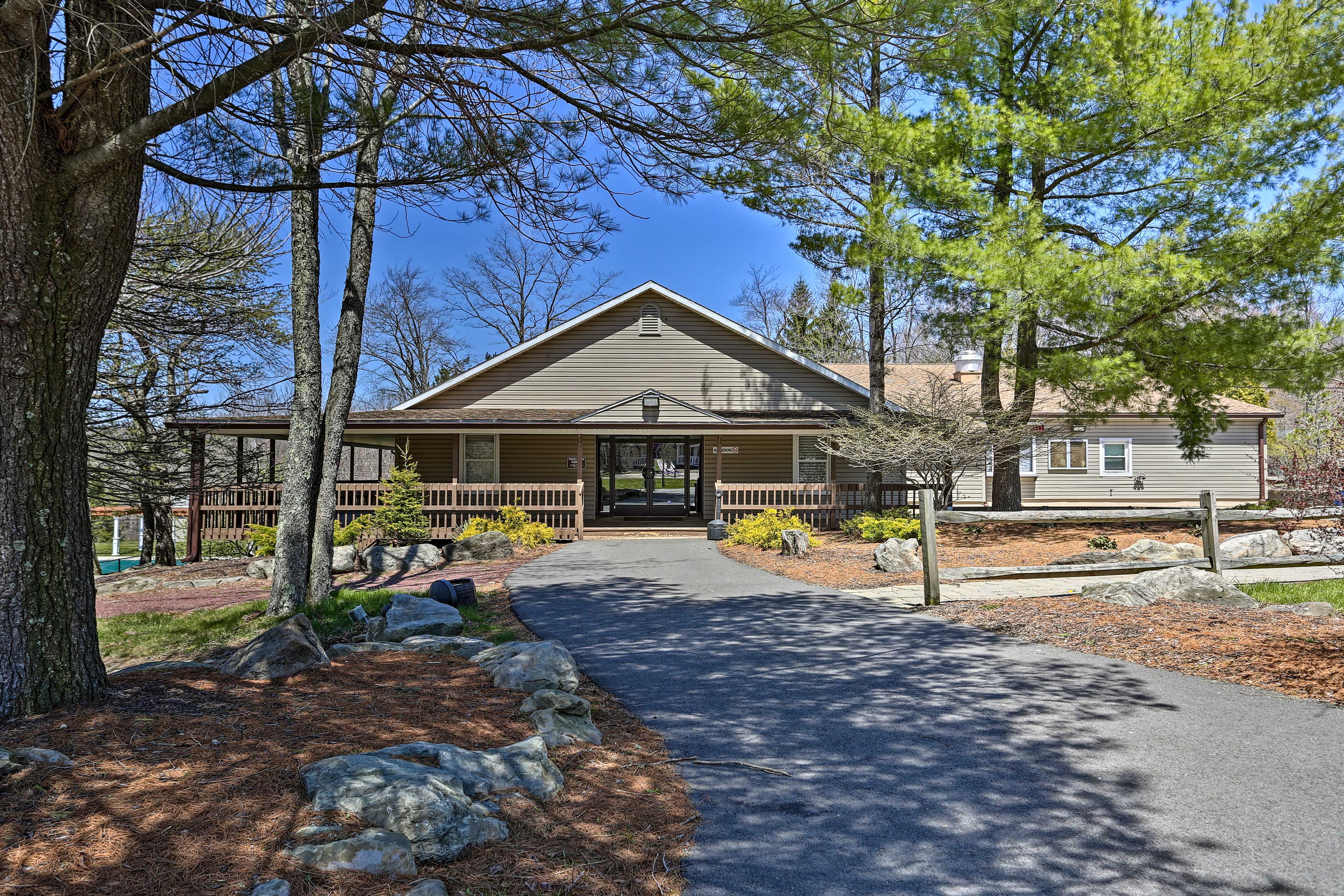 A Pocono Country Place Amenities
