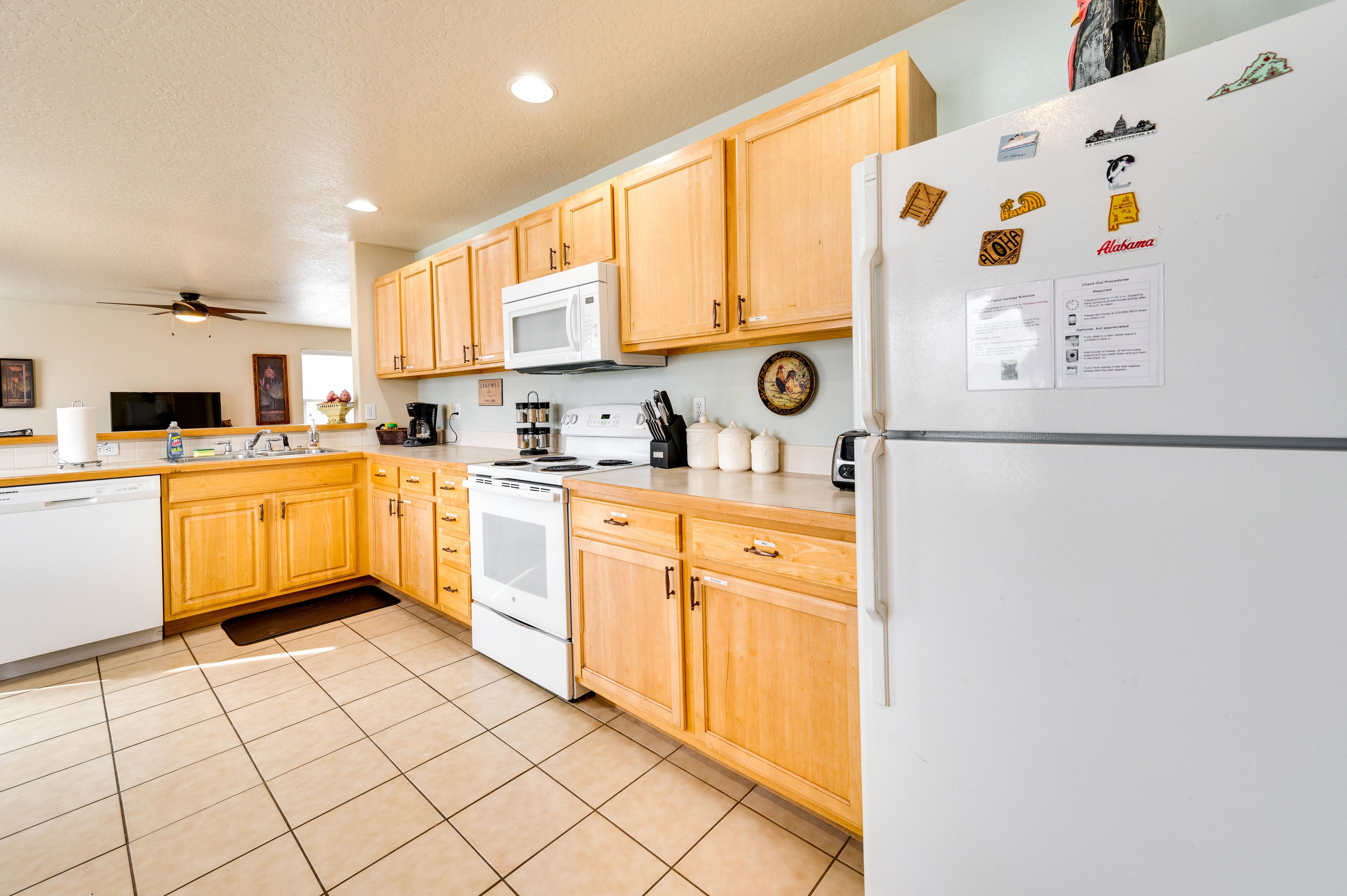 Kitchen | Cooking Basics | Coffee Maker | Trash Bags & Paper Towels