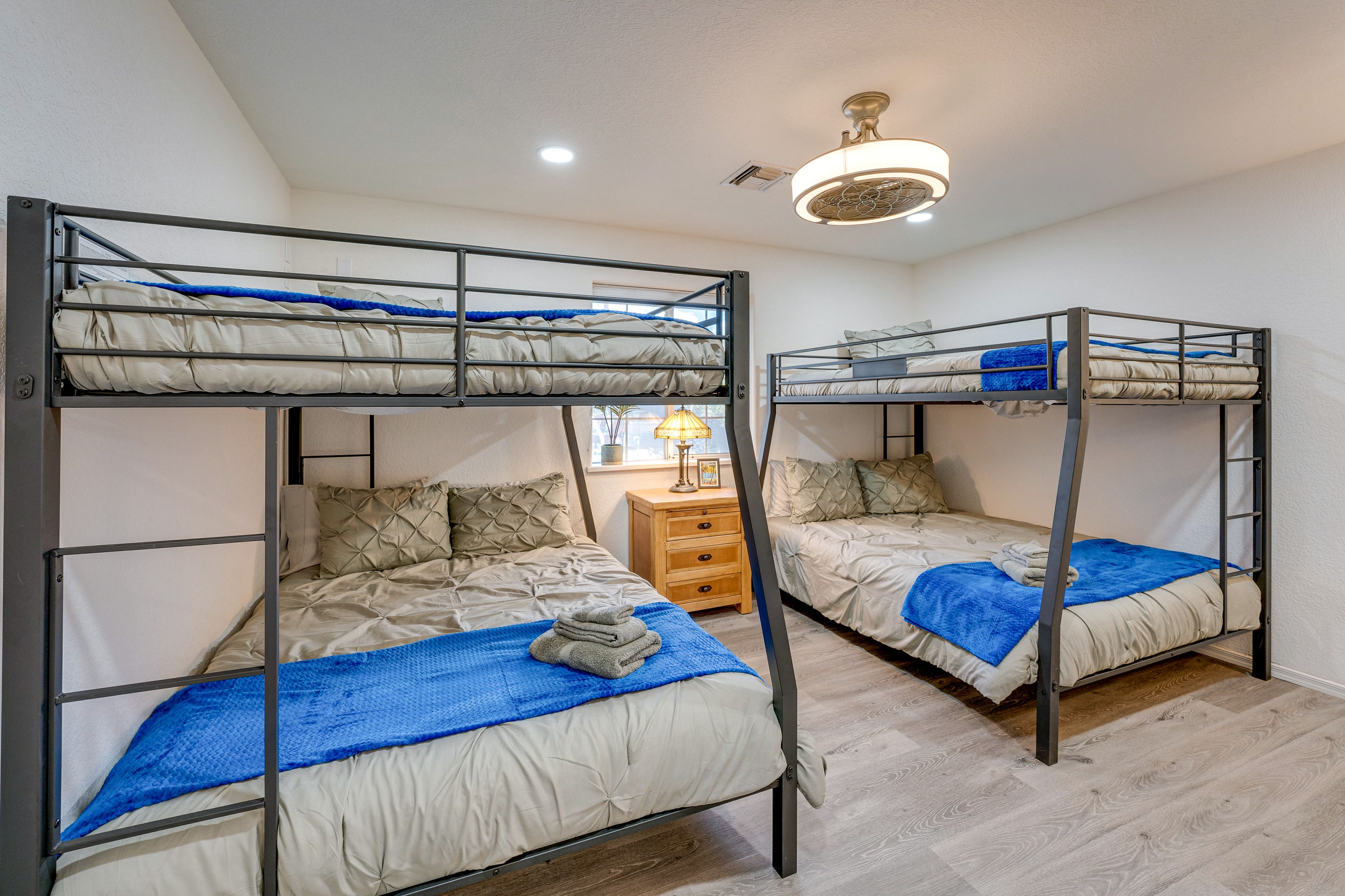 Bedroom 3 | 2 Full XL/Queen Bunk Beds | Smart TV | 2 Video Games