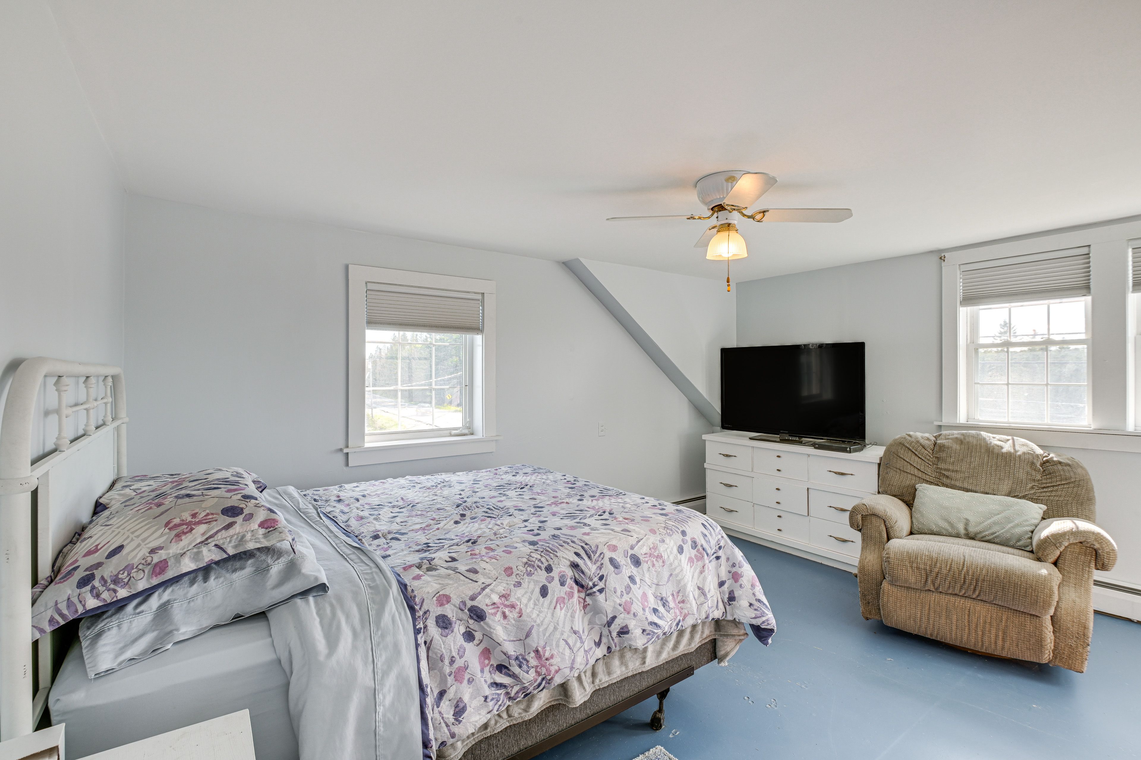 Bedroom 2 | Queen Bed | 2nd Floor