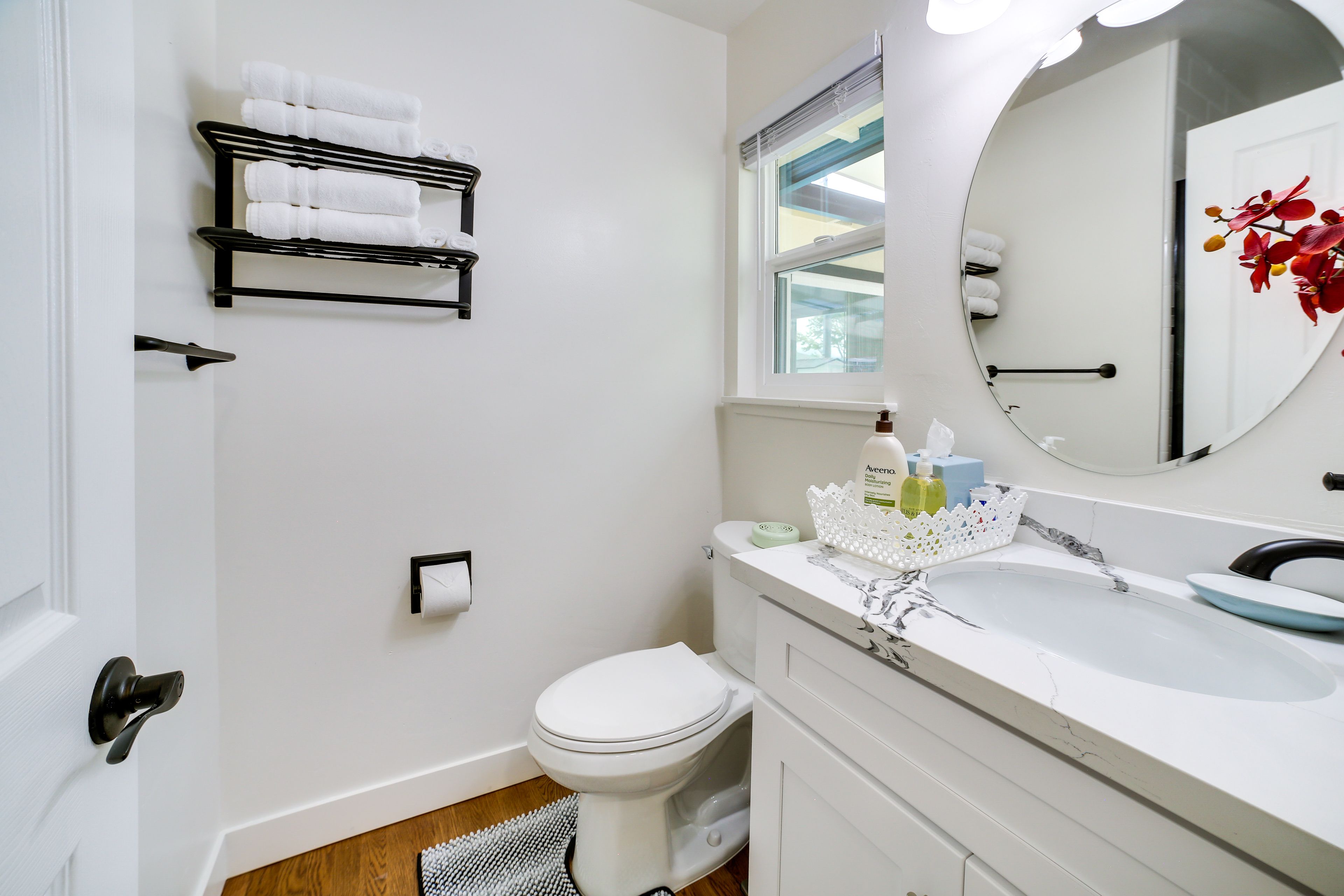 En-Suite Bathroom | Access via Bedroom 1 | Complimentary Toiletries