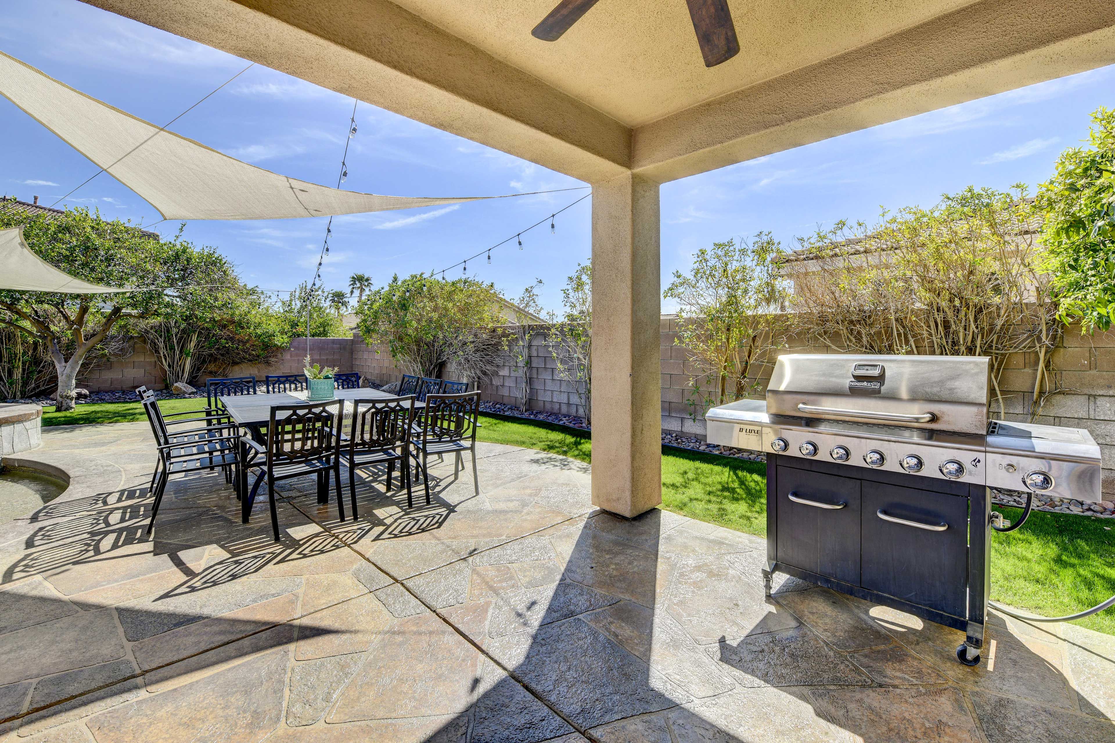 Covered Patio | Gas Grill