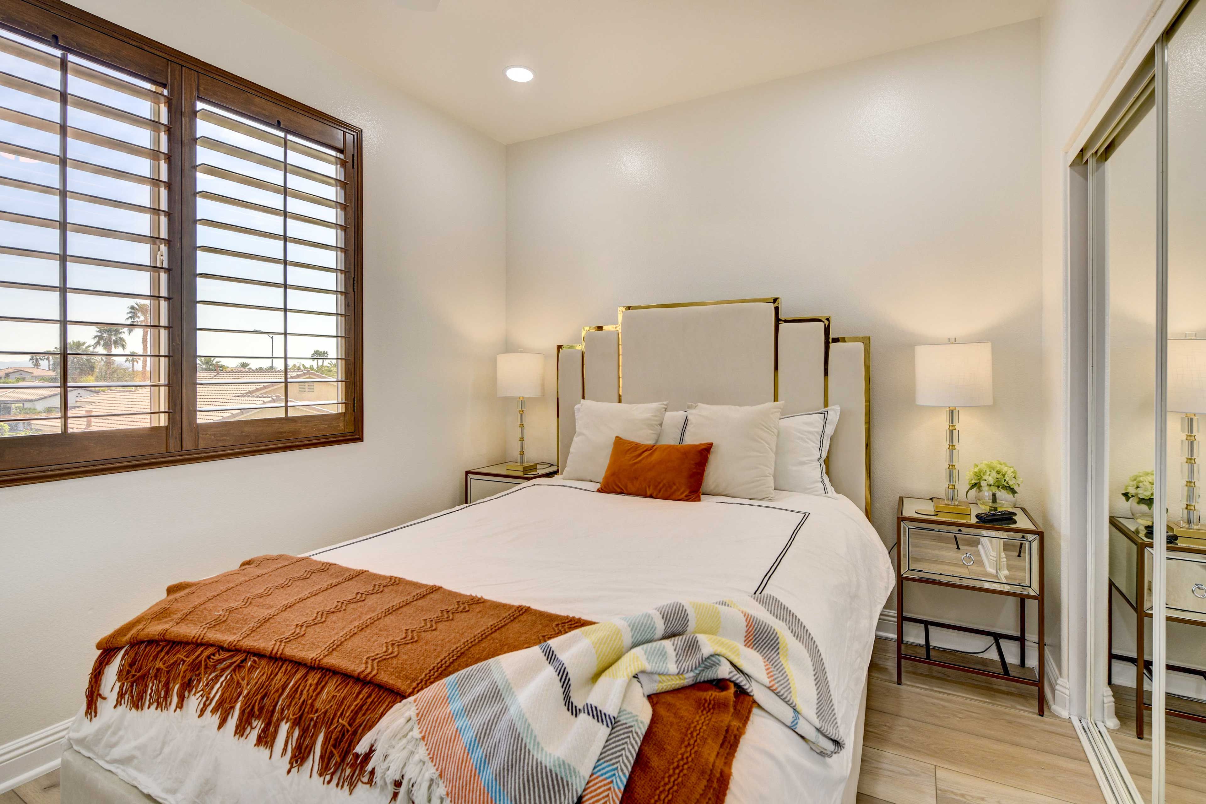 Bedroom 4 | 2nd Floor | Full Bed | Smart TV