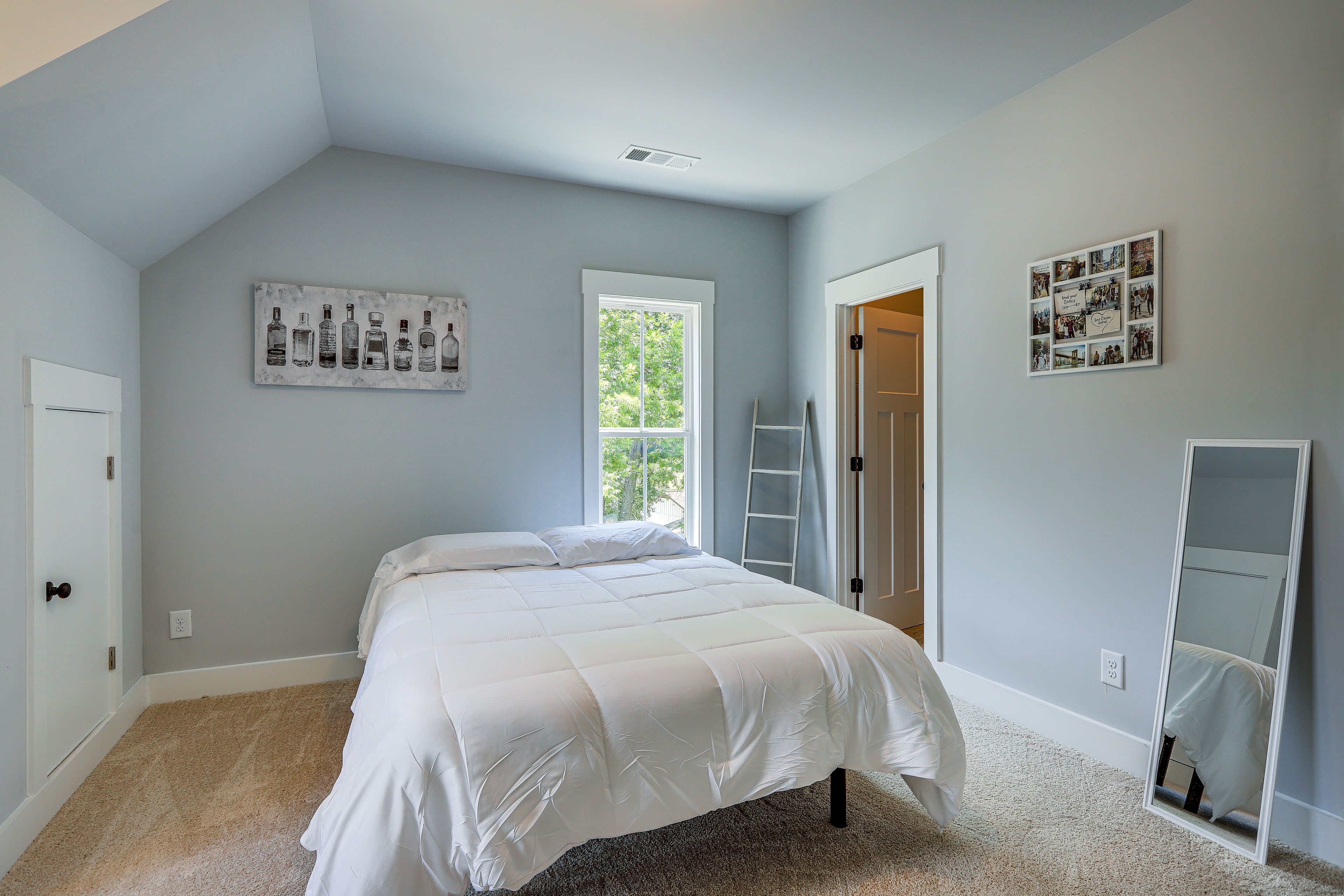 Bedroom 2 | Queen Bed | 2nd Floor