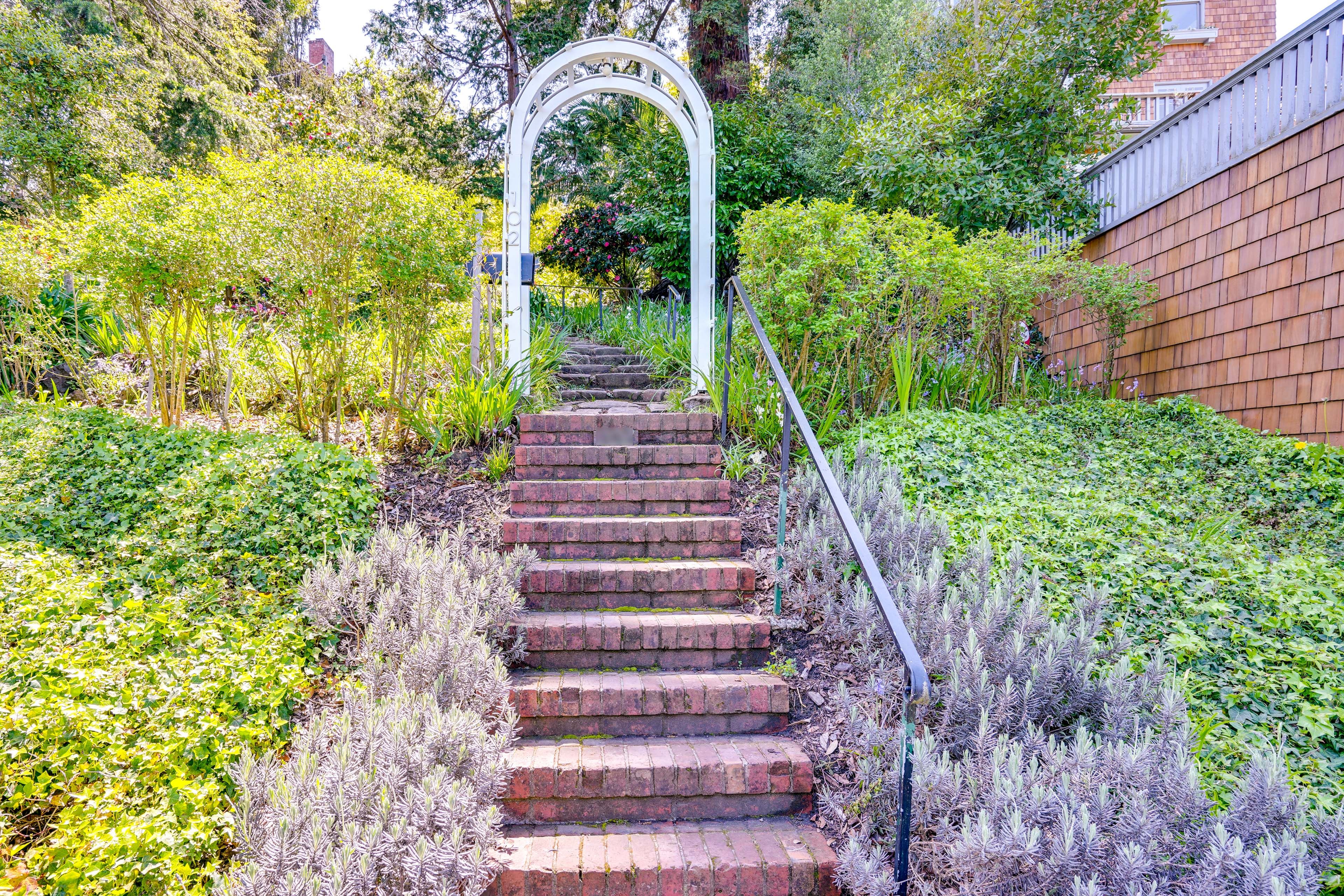 Garden Oasis | Stairs Required