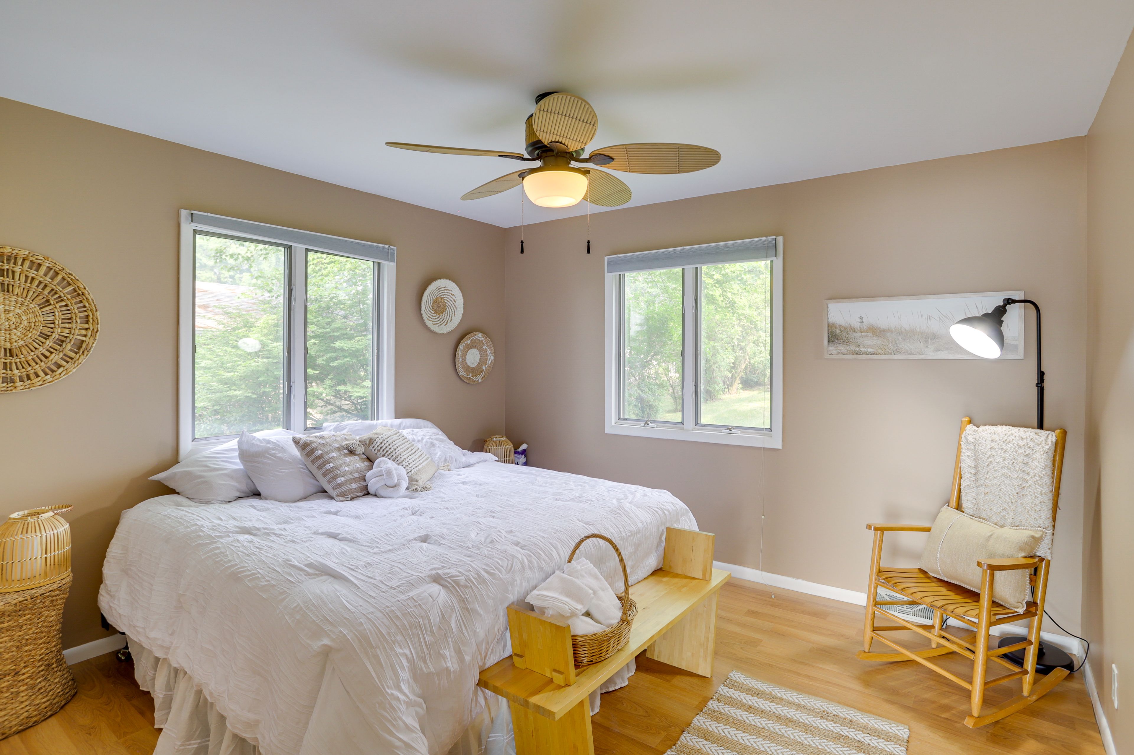 Bedroom 1 | King Bed | 1st Floor