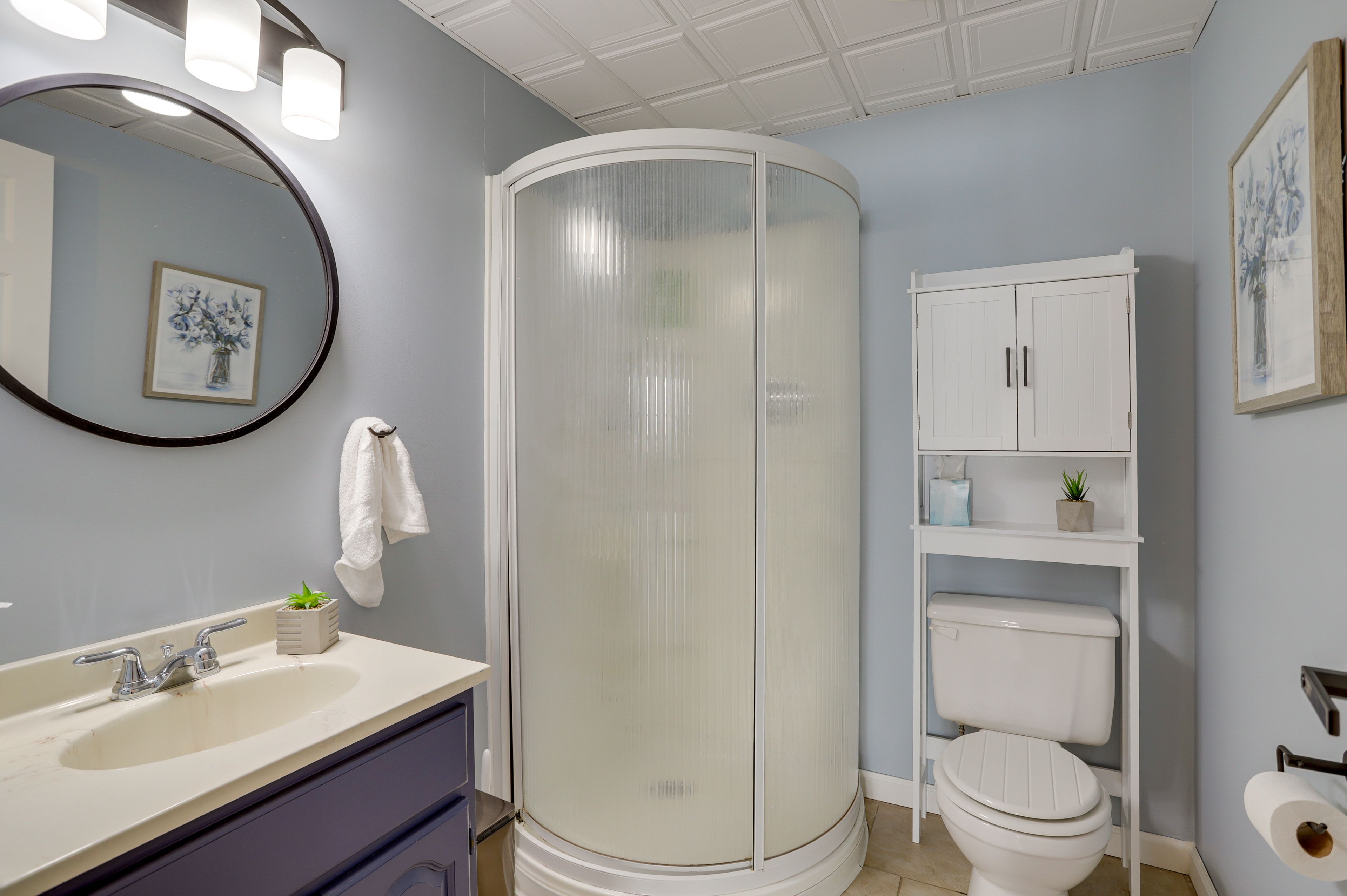 Full Bathroom | Lower Level