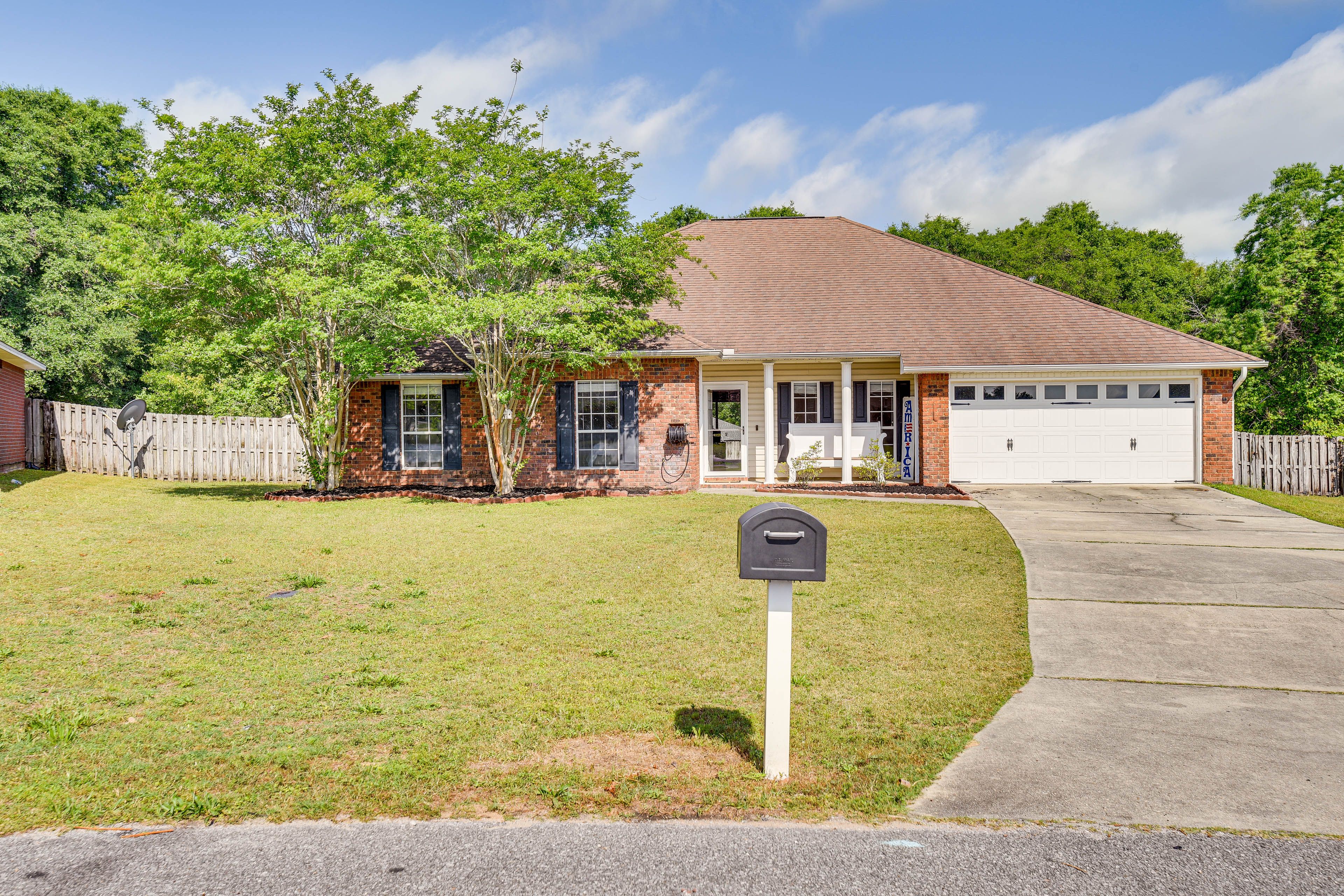 Property Exterior | Driveway (6 Vehicles) | No Street Parking