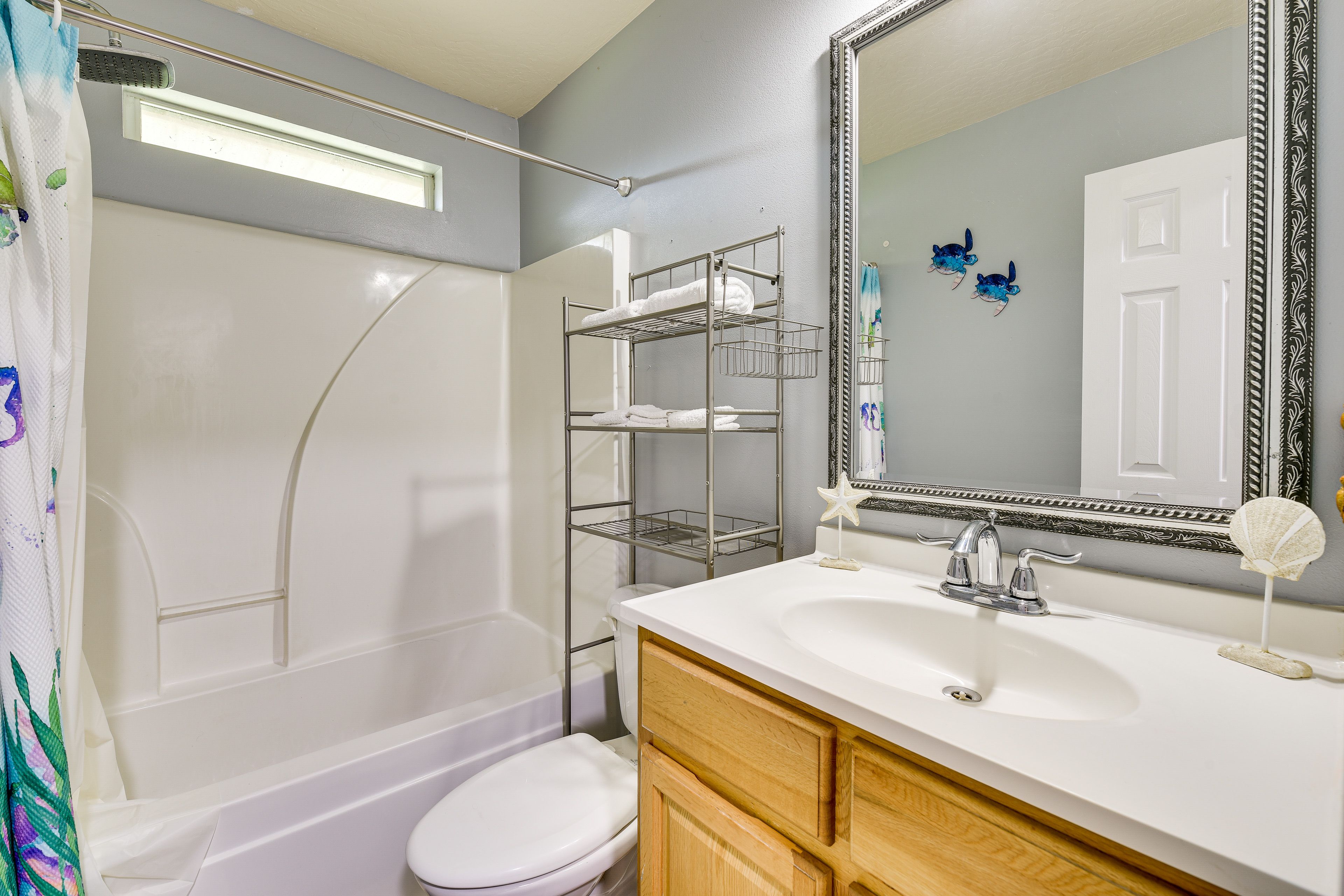 En-Suite Bathroom | 1st Floor