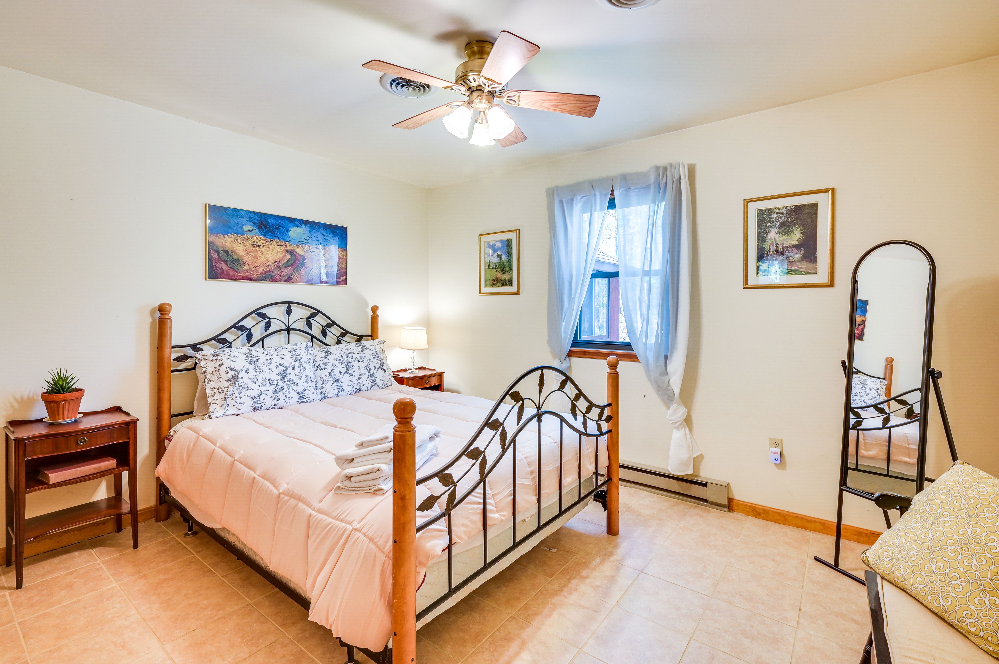 Bedroom 2 | Full Bed | Main Level | Pack 'n Play Available