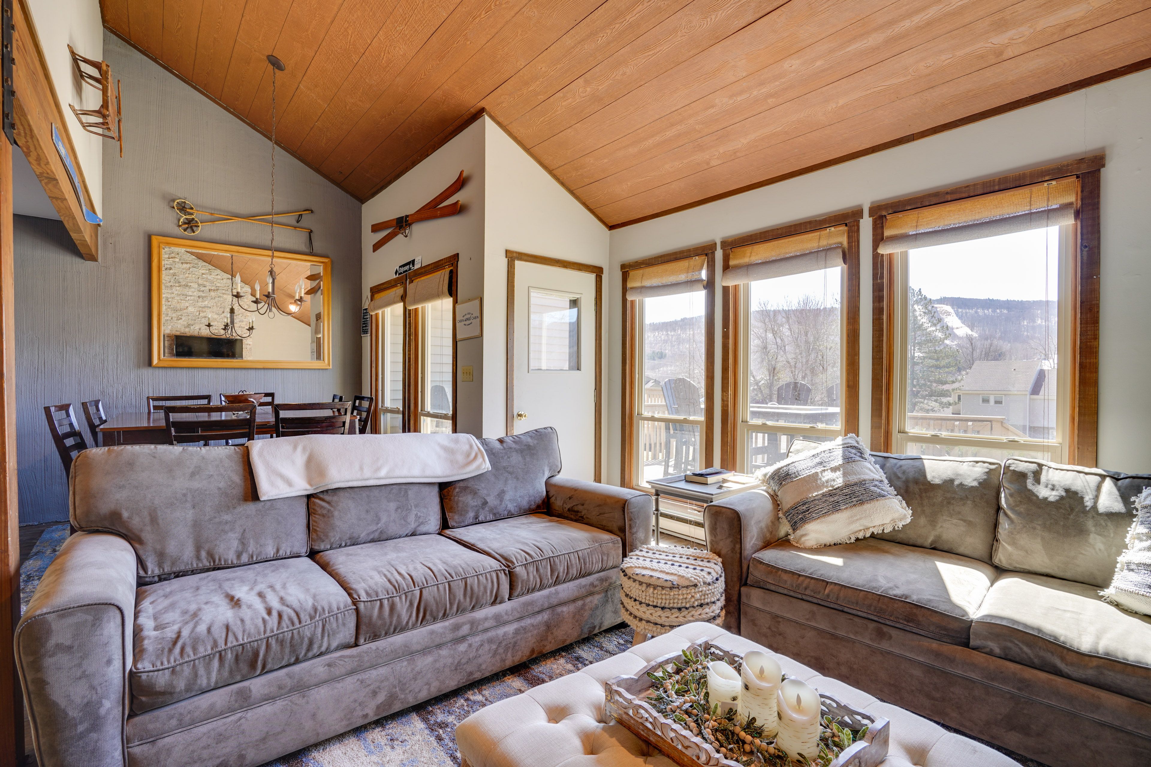 Living Room | 1st Floor | Smart TV | Fireplace
