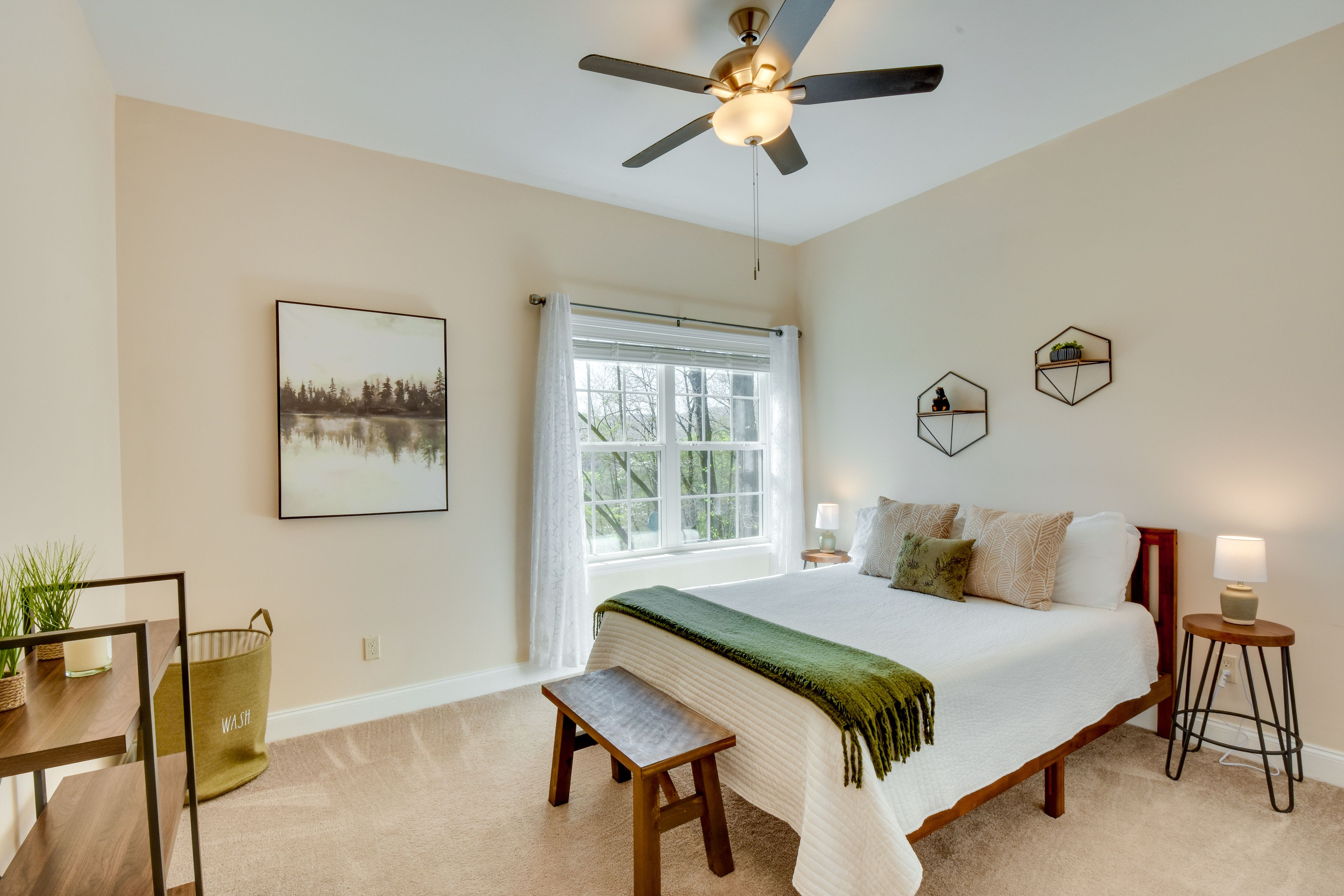 Bedroom 3 | Queen Bed | 1st Floor