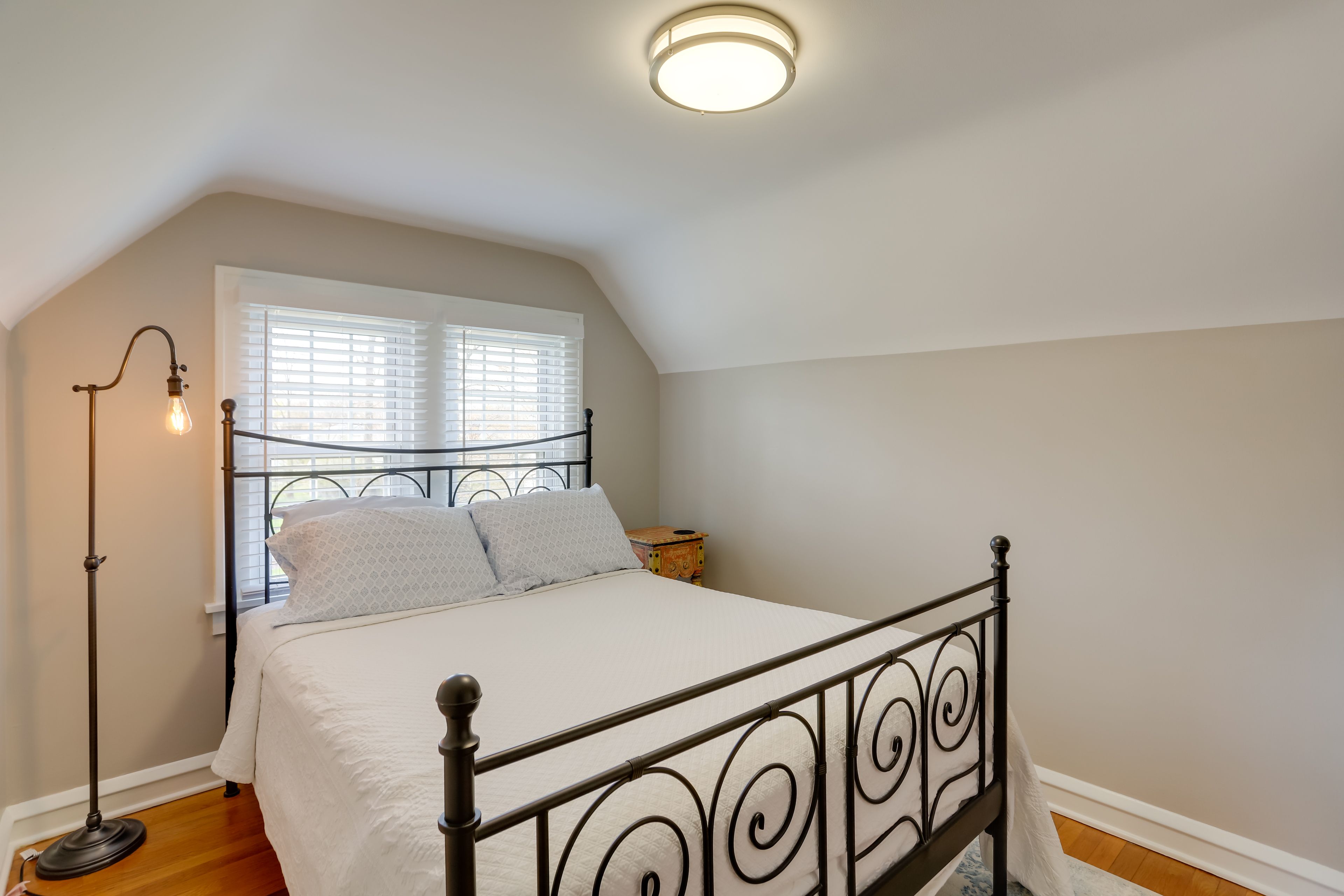 Bedroom 2 | Queen Bed | Upper Level