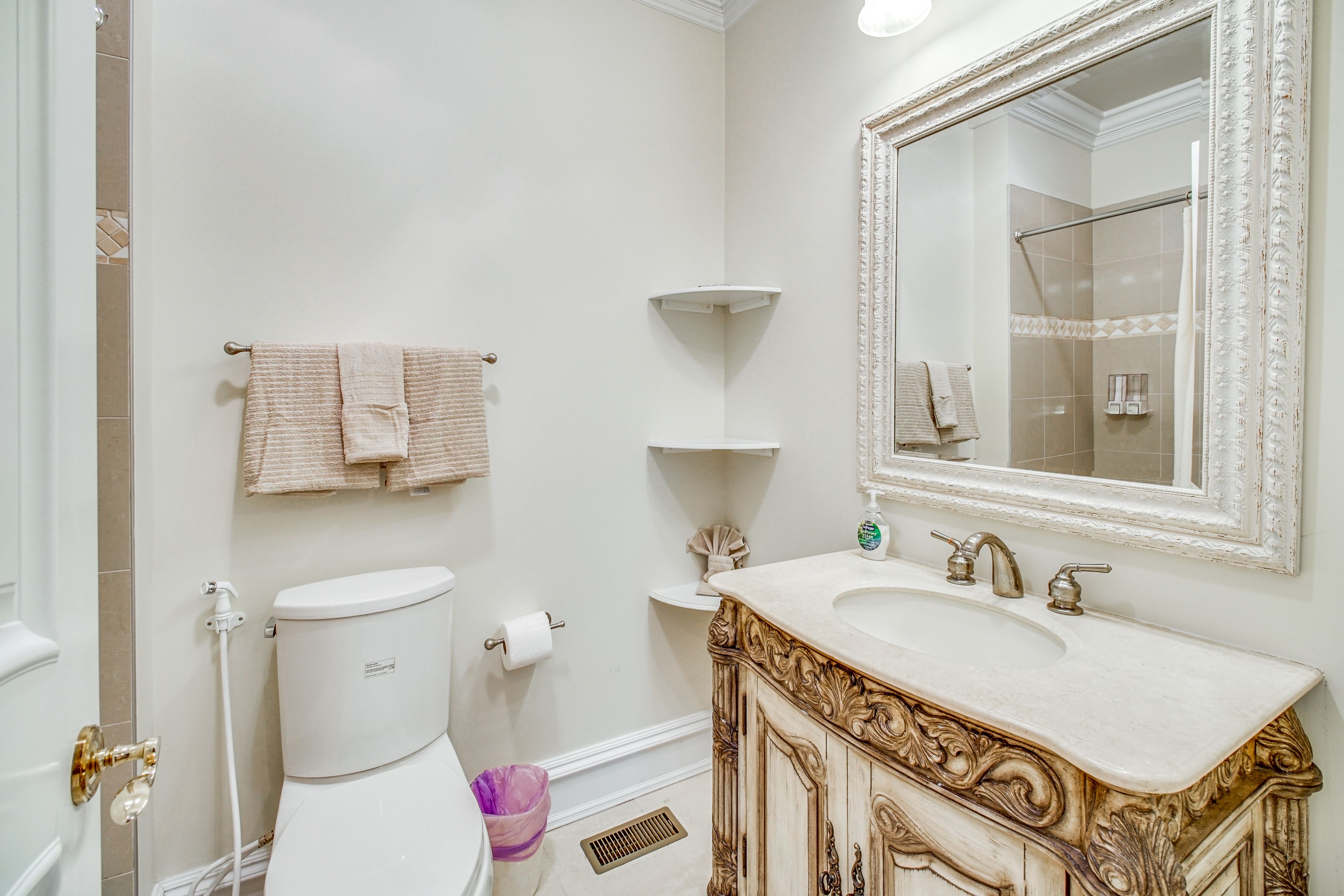 En-Suite Bathroom