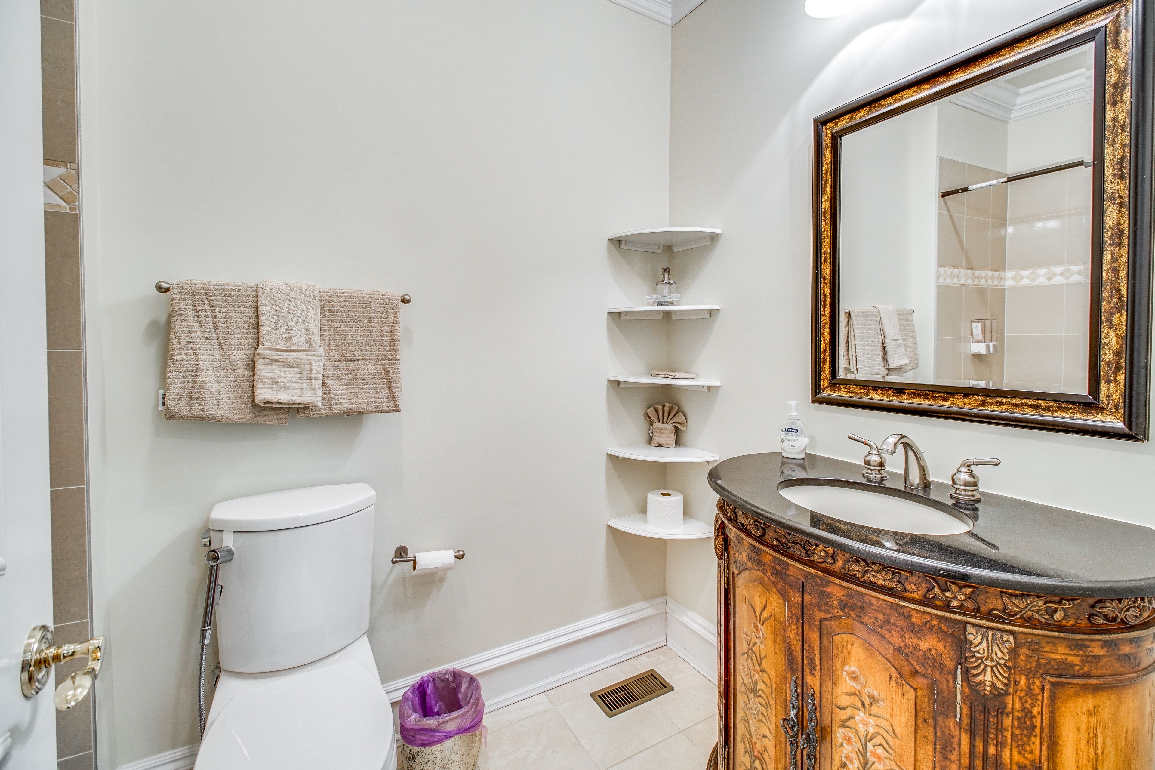 En-Suite Bathroom
