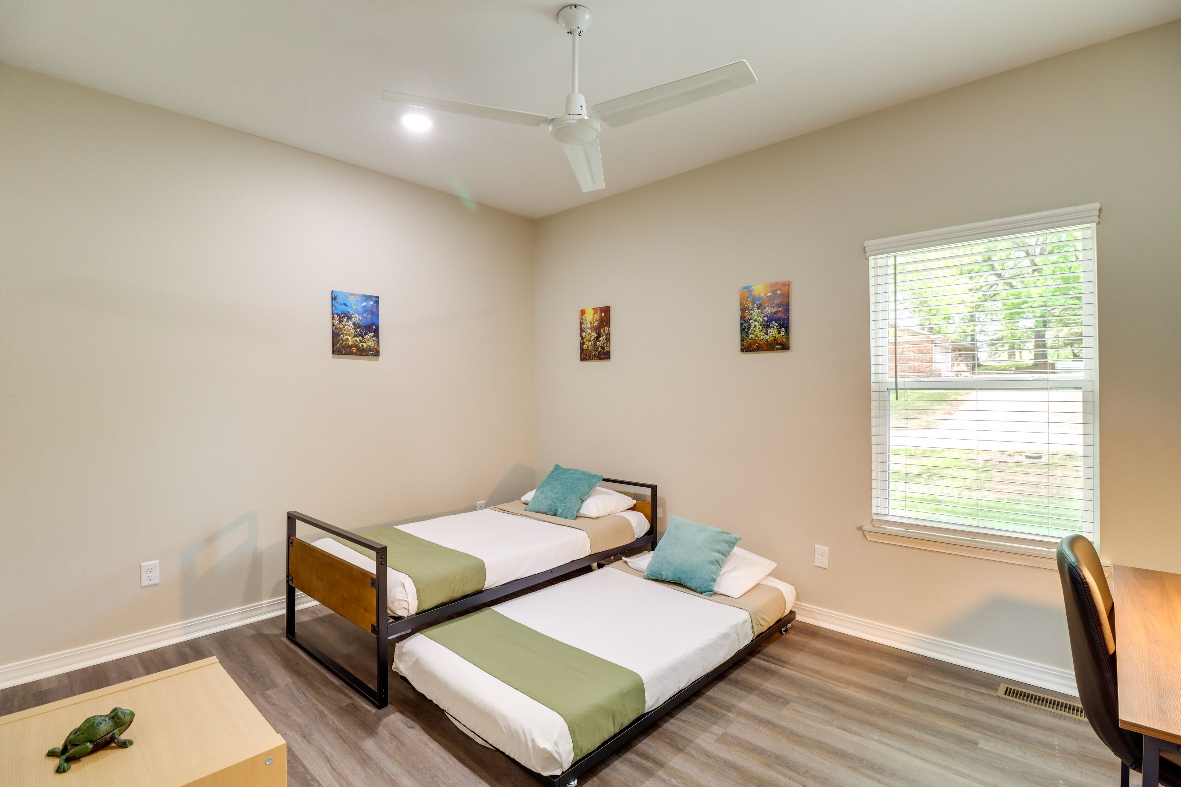 Bedroom 2 | Twin Bed w/ Trundle