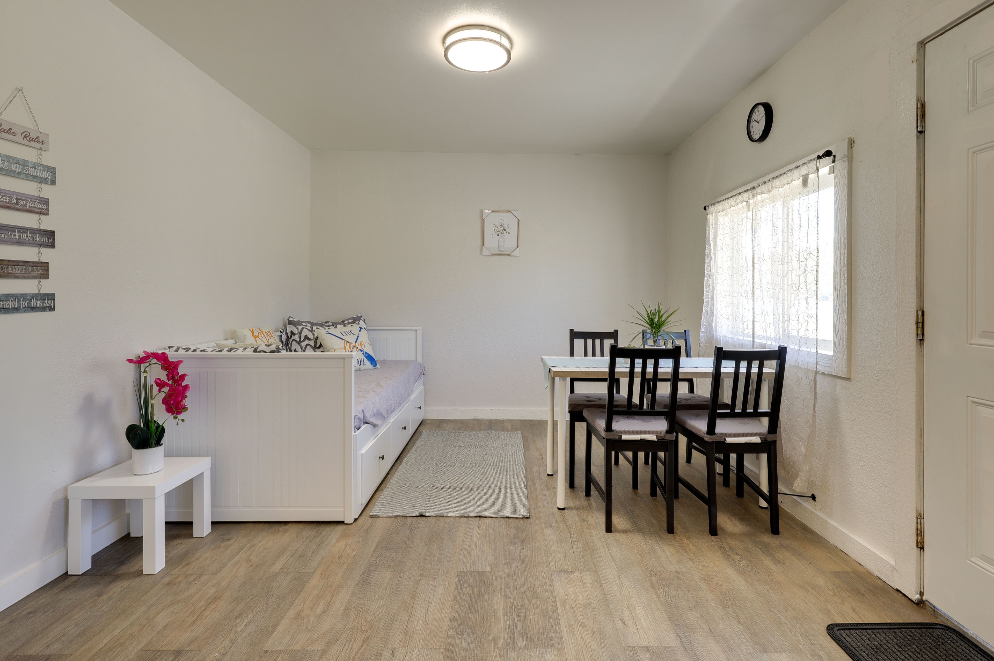 Living Area | Twin Daybed w/ Twin Trundle (Convertible to Full Bed)
