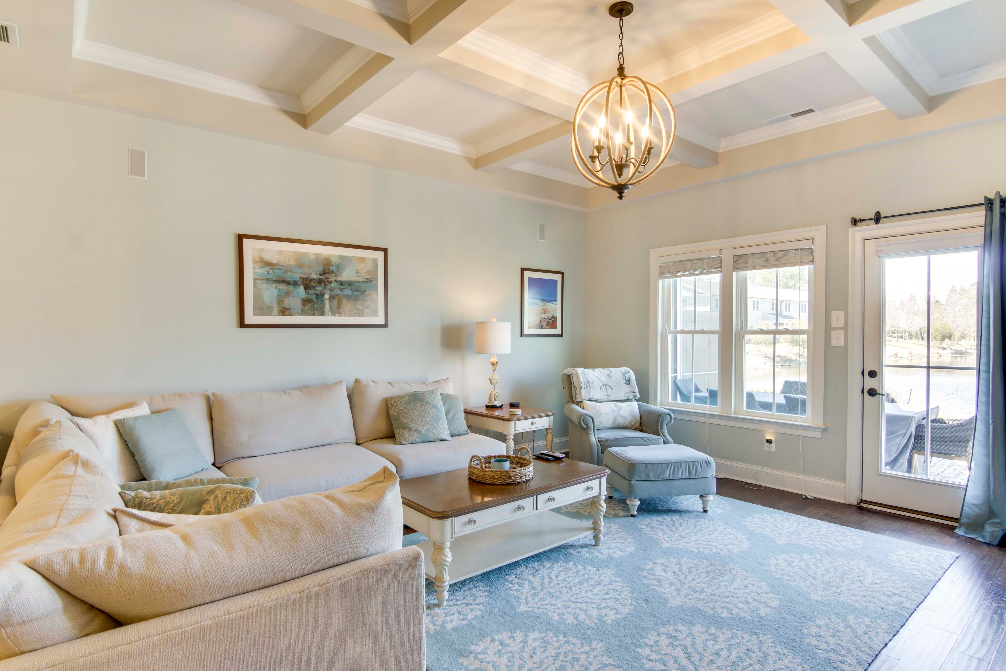 Living Room | Smart TV