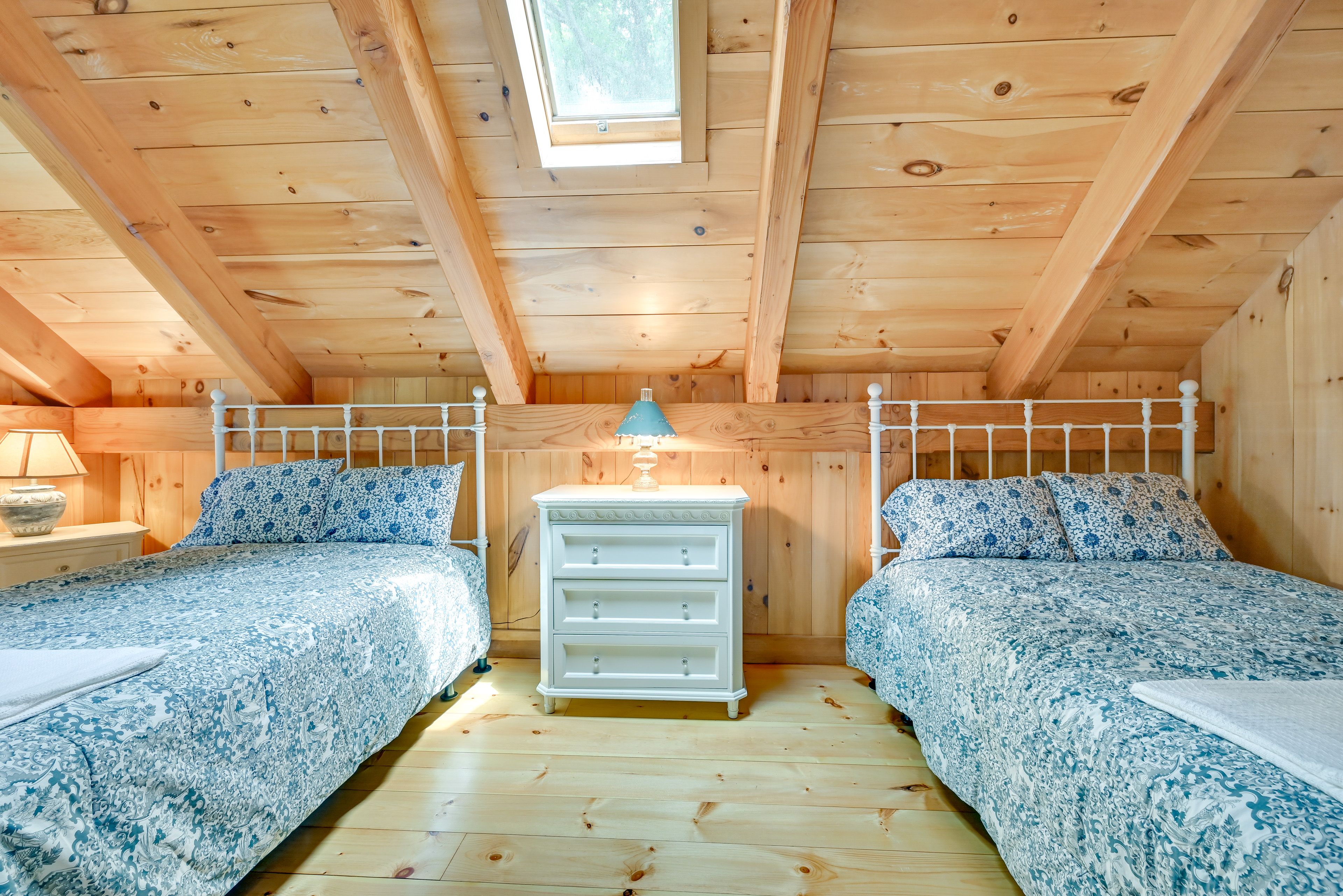 Bedroom 2 | 2nd Floor | 2 Full Beds | Linens Provided