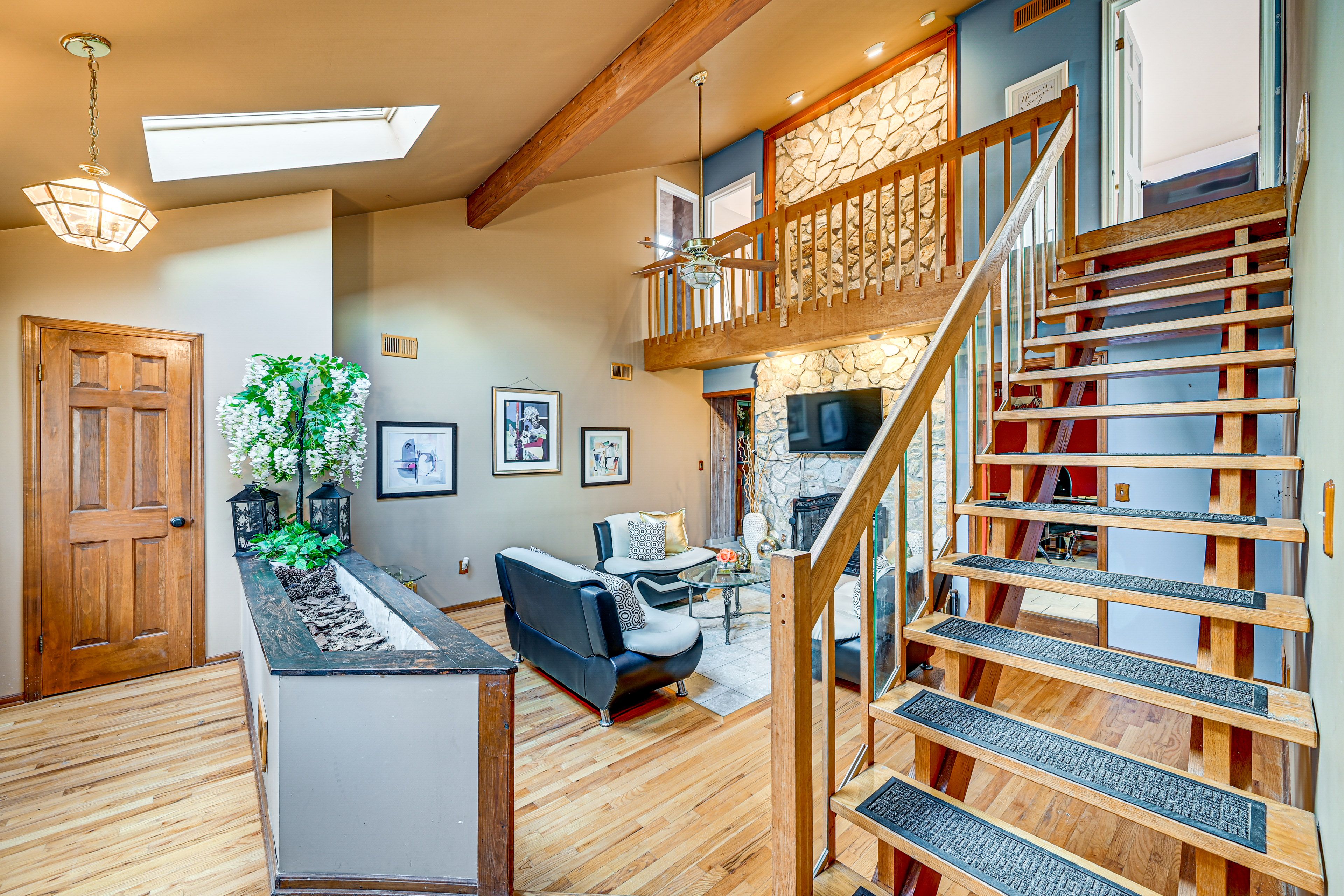 Living Room | 1st Floor | 1 Step to Enter | Smart TV | Central A/C & Heat