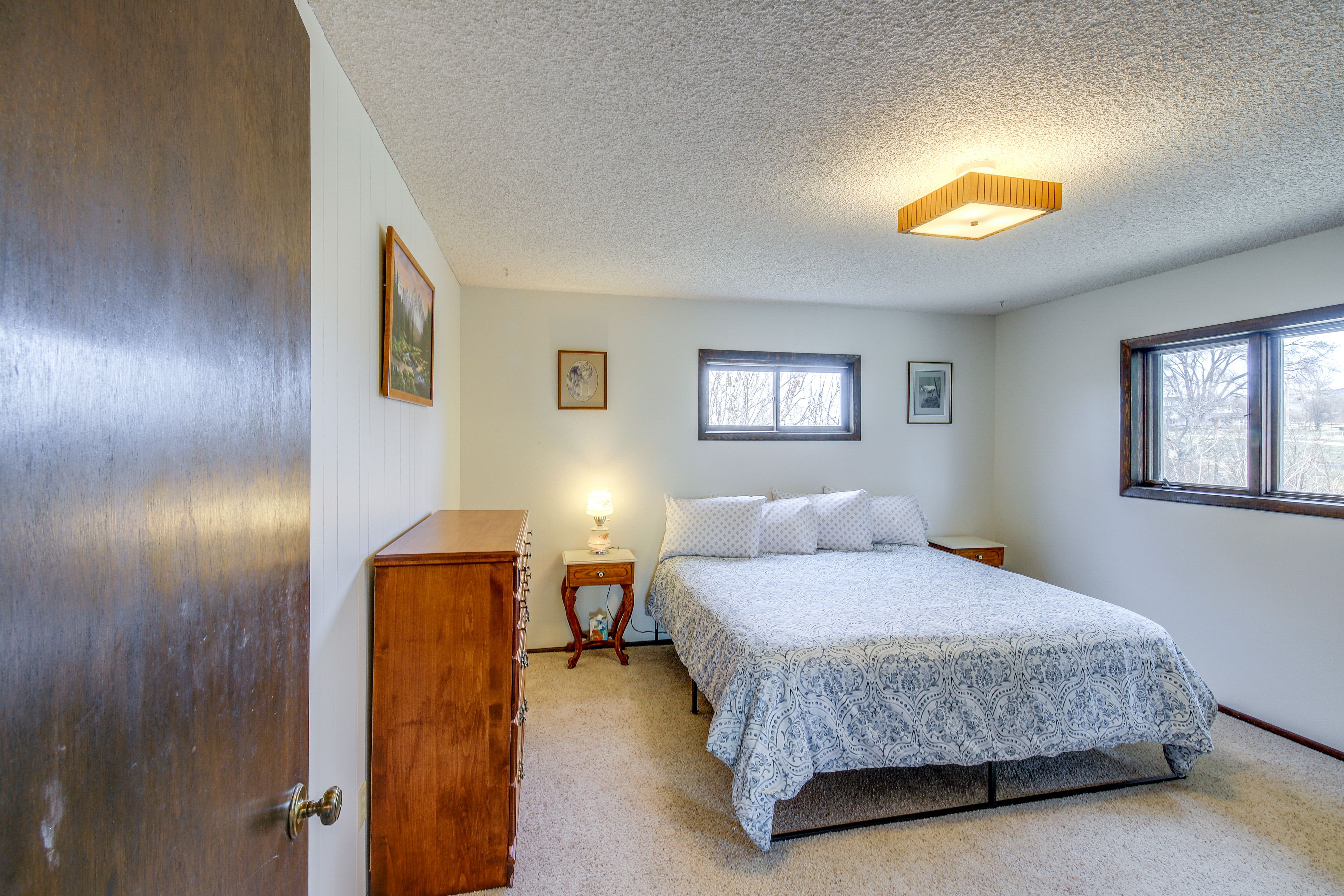 Bedroom 2 | Queen Bed