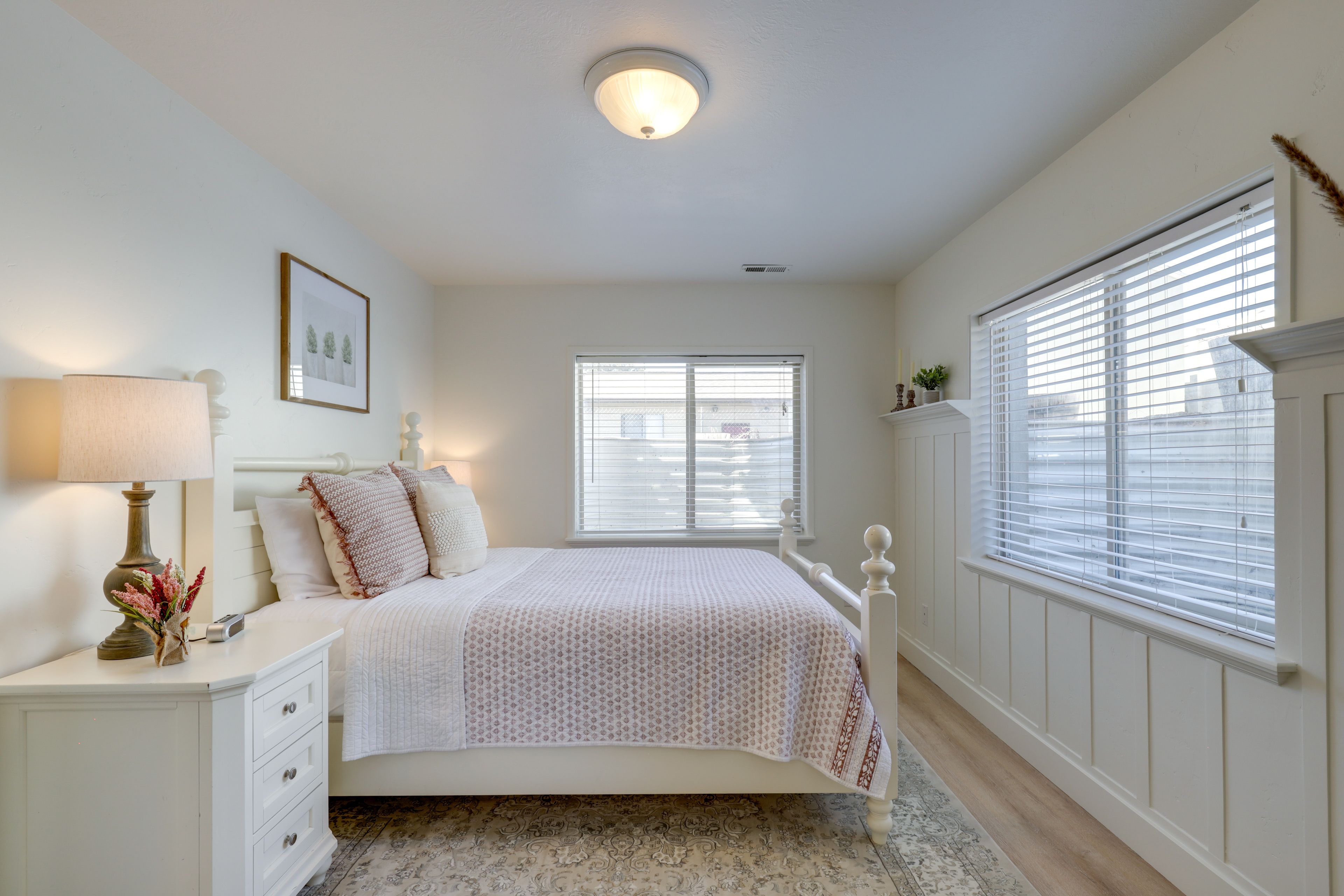 Bedroom 1 | Queen Bed | Linens Provided