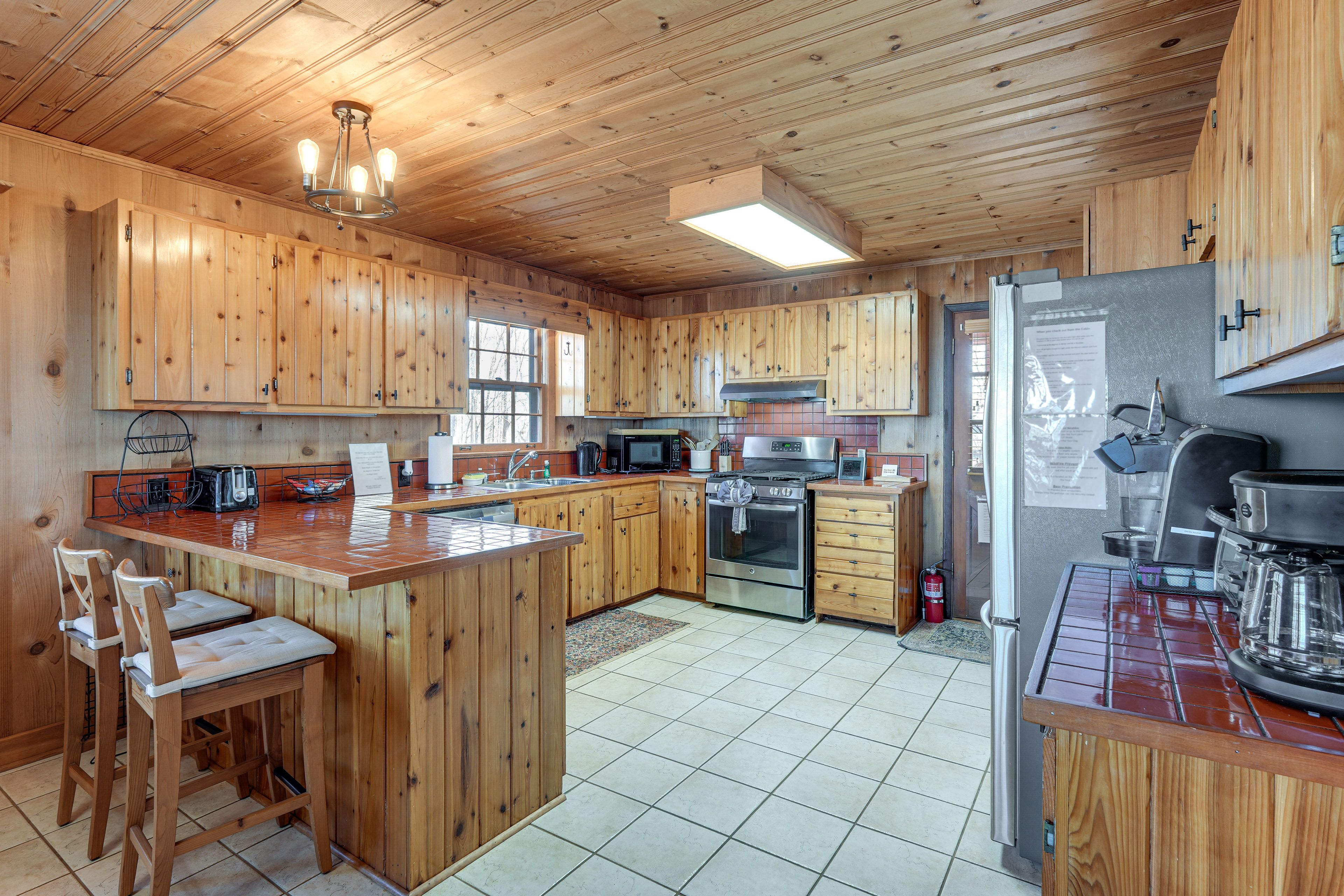 Kitchen | Cooking Basics | Main Level