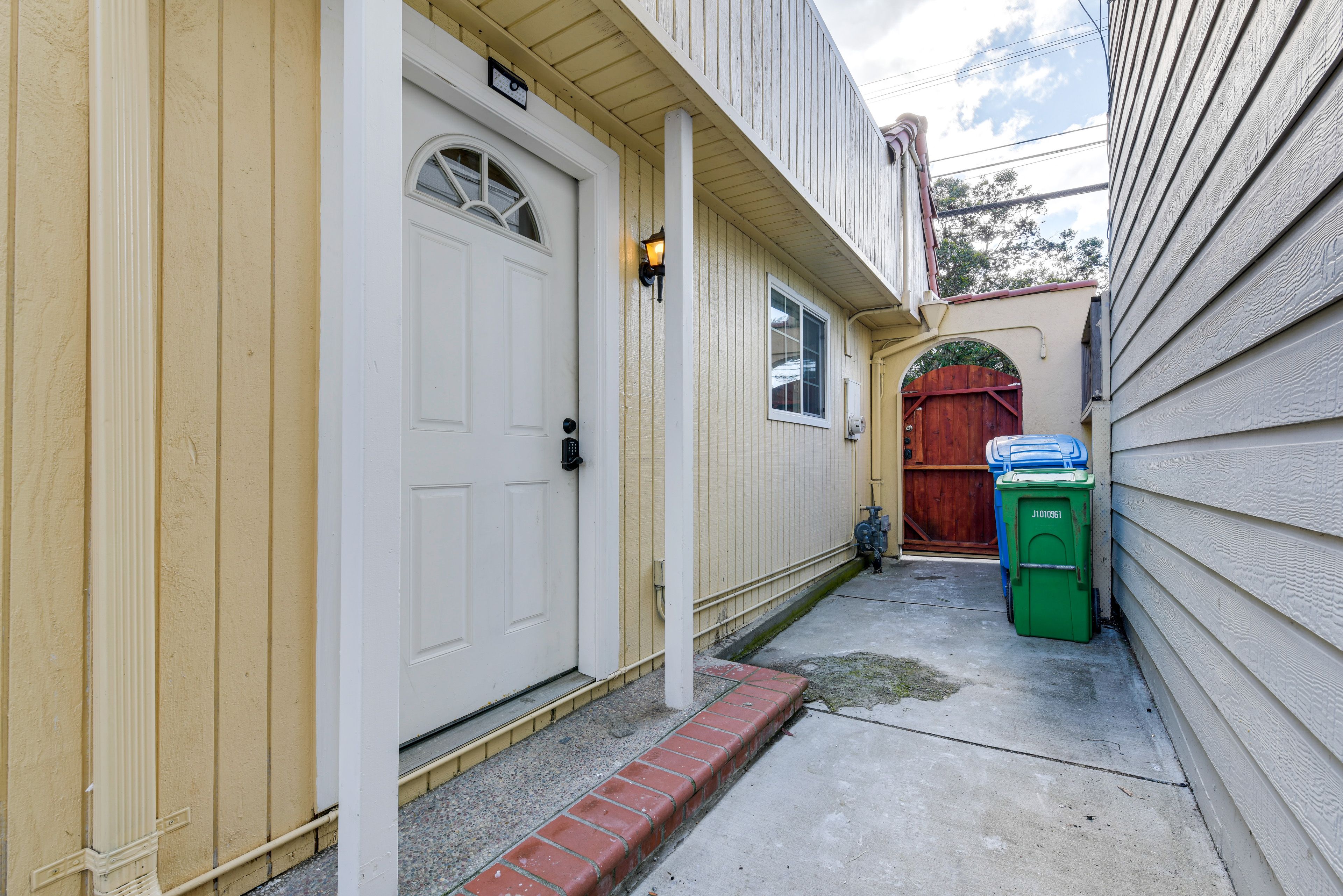 Front Entryway