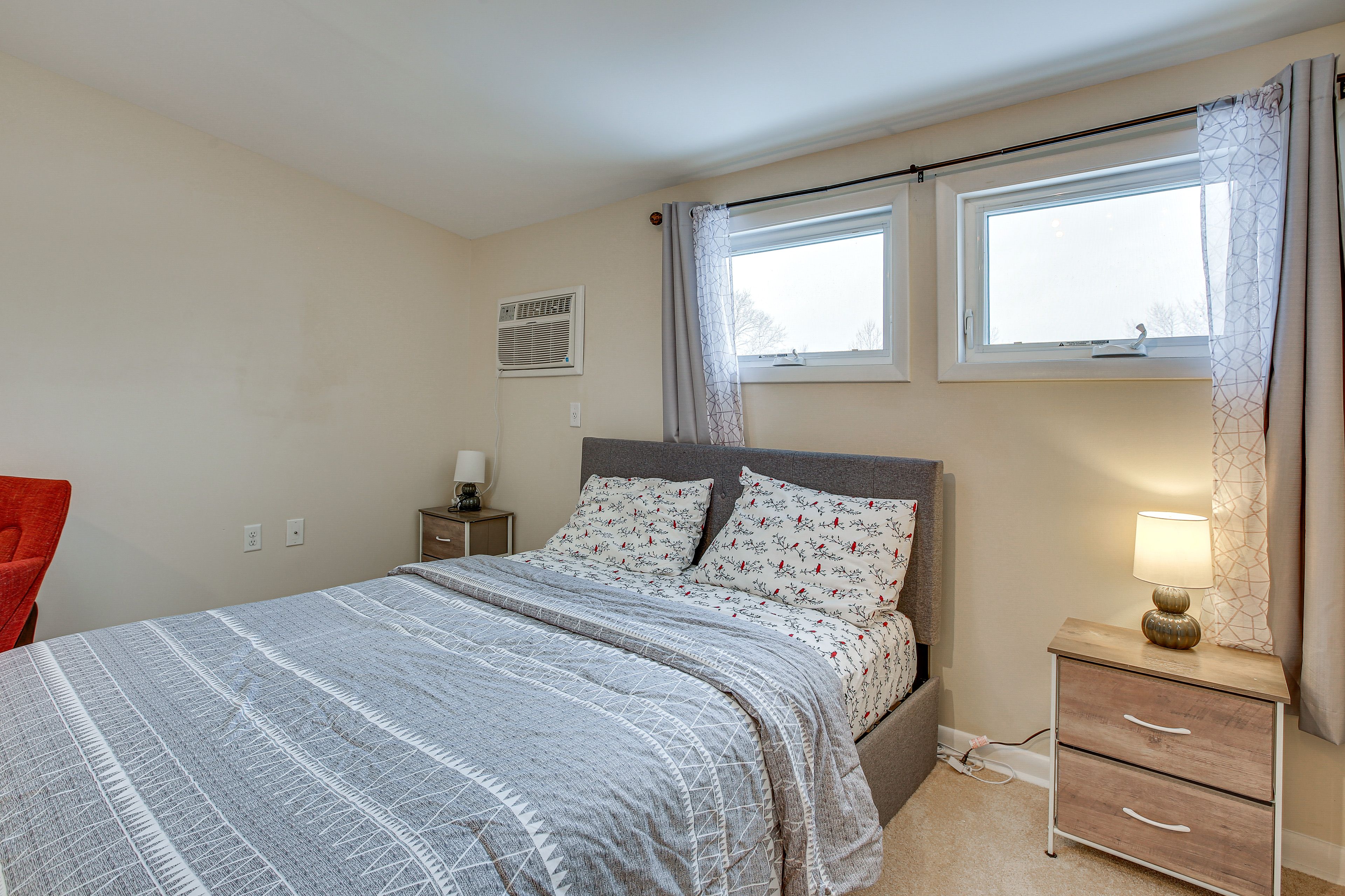 Bedroom 1 | Queen Bed | 2nd Floor