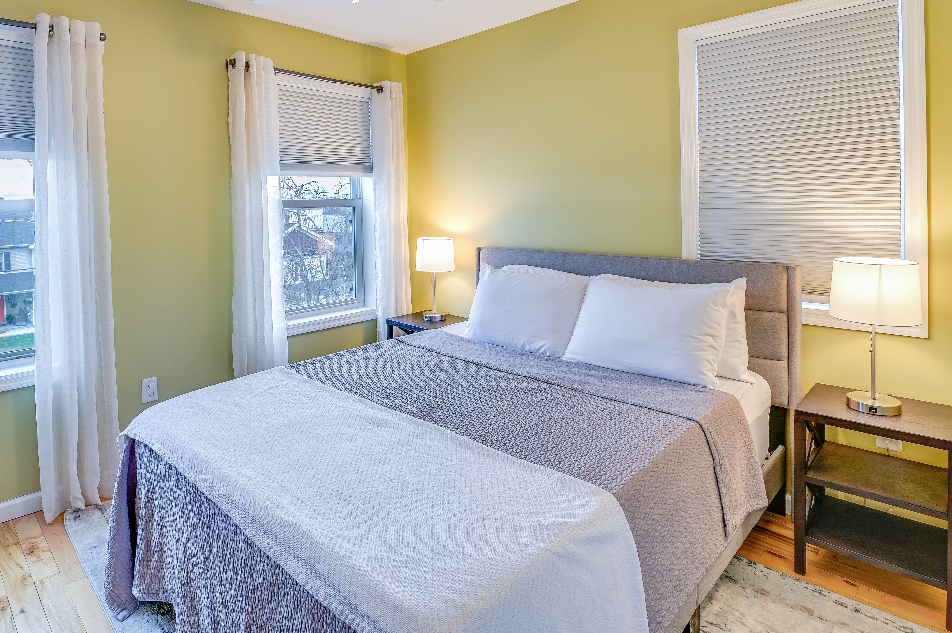 Bedroom 2 | 2nd Floor | Queen Bed