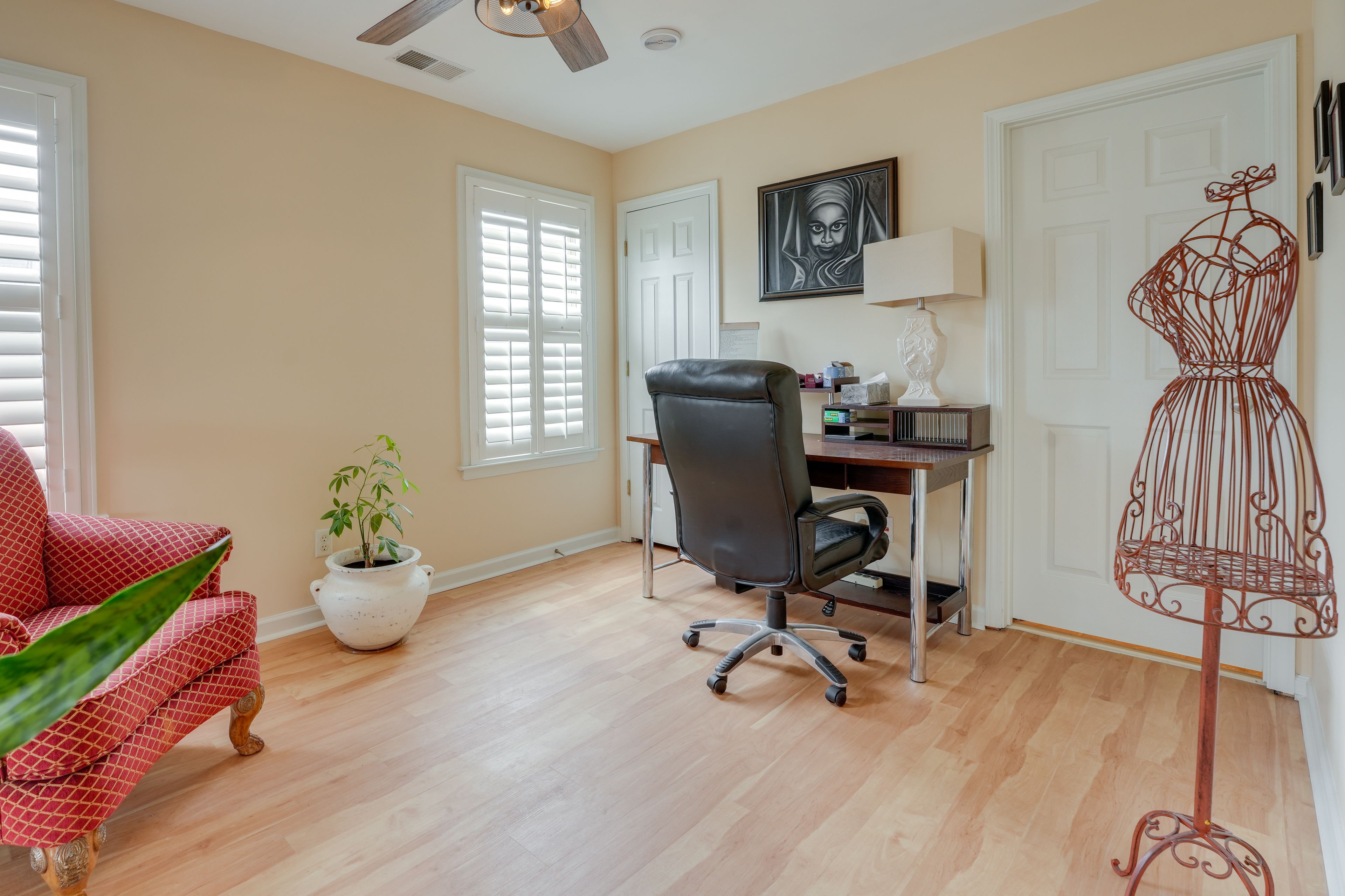 Office Area | Work Desk