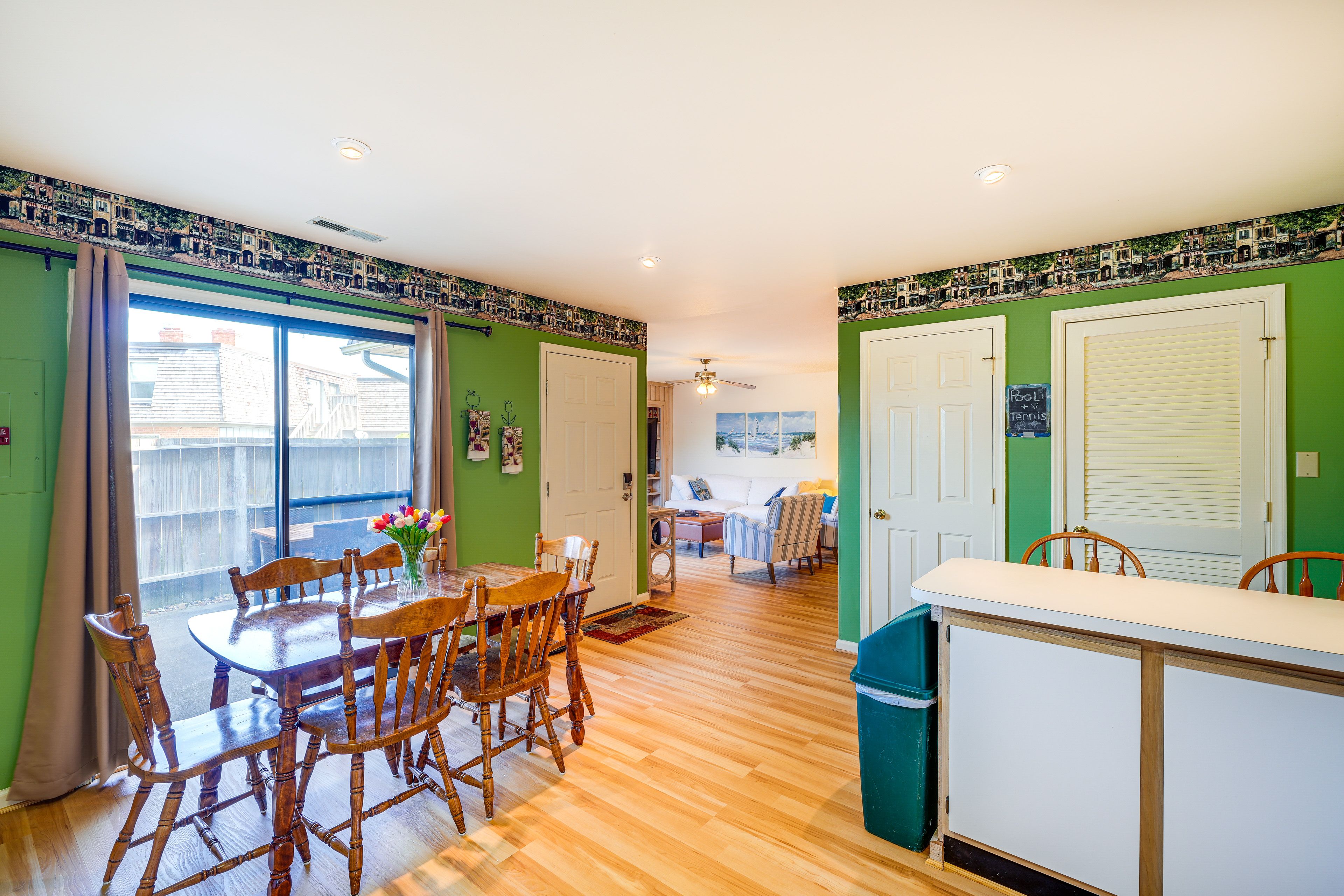 Dining Area | 1st Floor