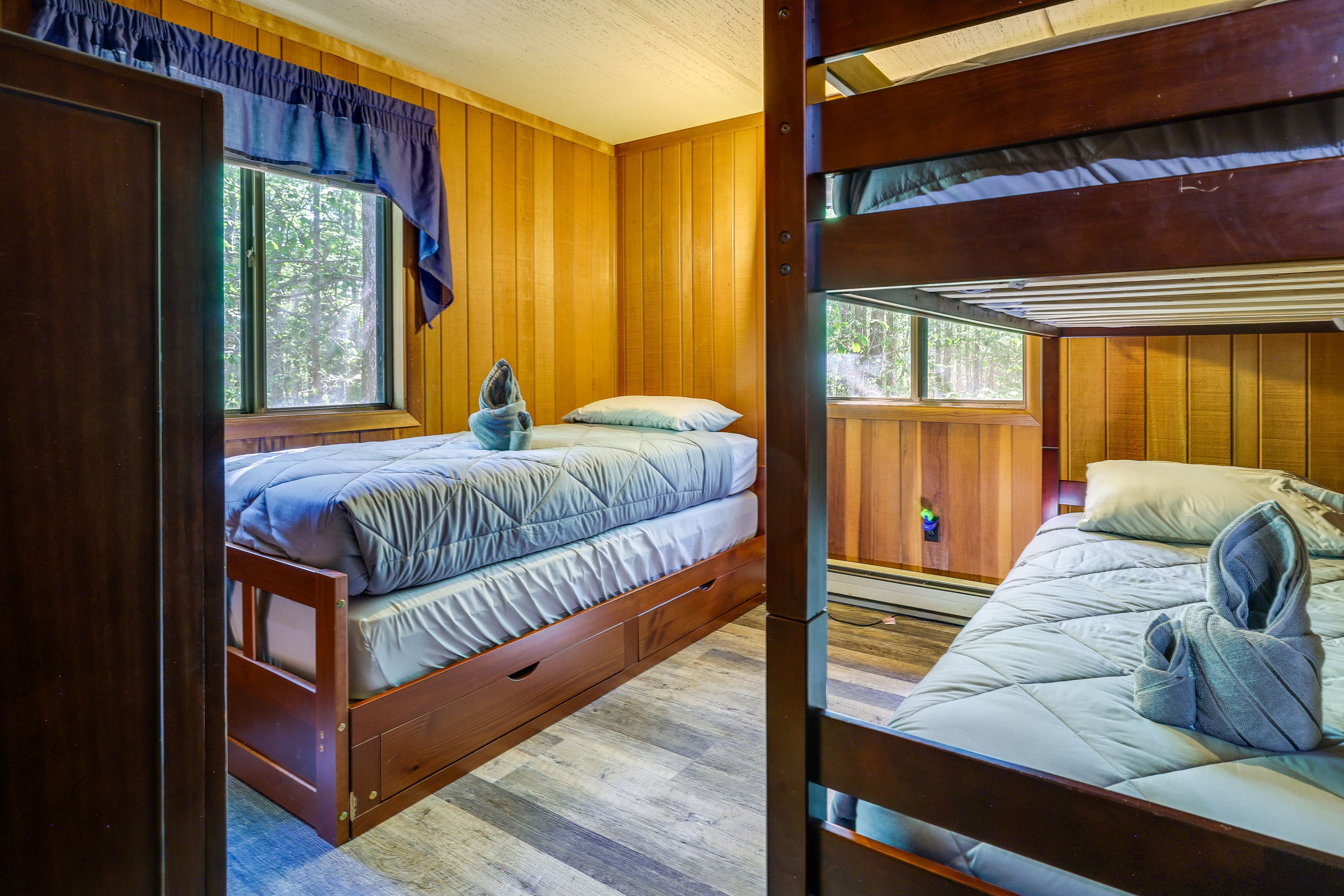 Bedroom 2 | Twin Bed w/ Twin Trundle | Twin Bunk Bed | Hangers