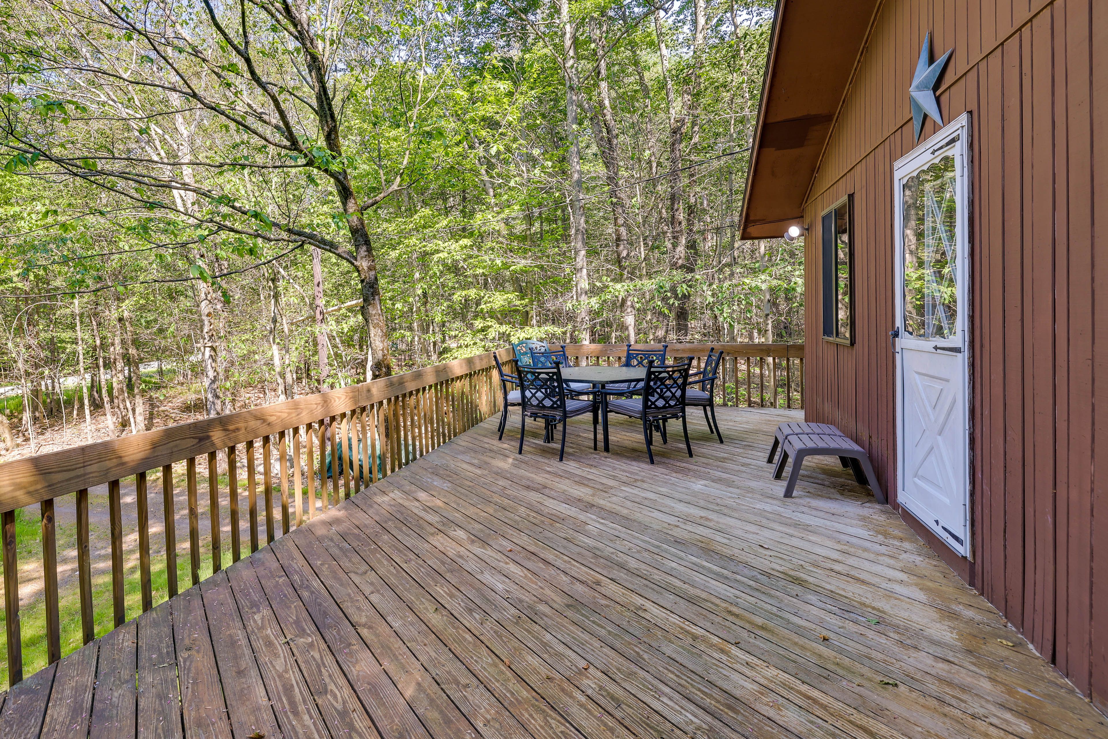 Private Deck | Outdoor Dining Area | Dog Friendly w/ Fee | Gas Grill
