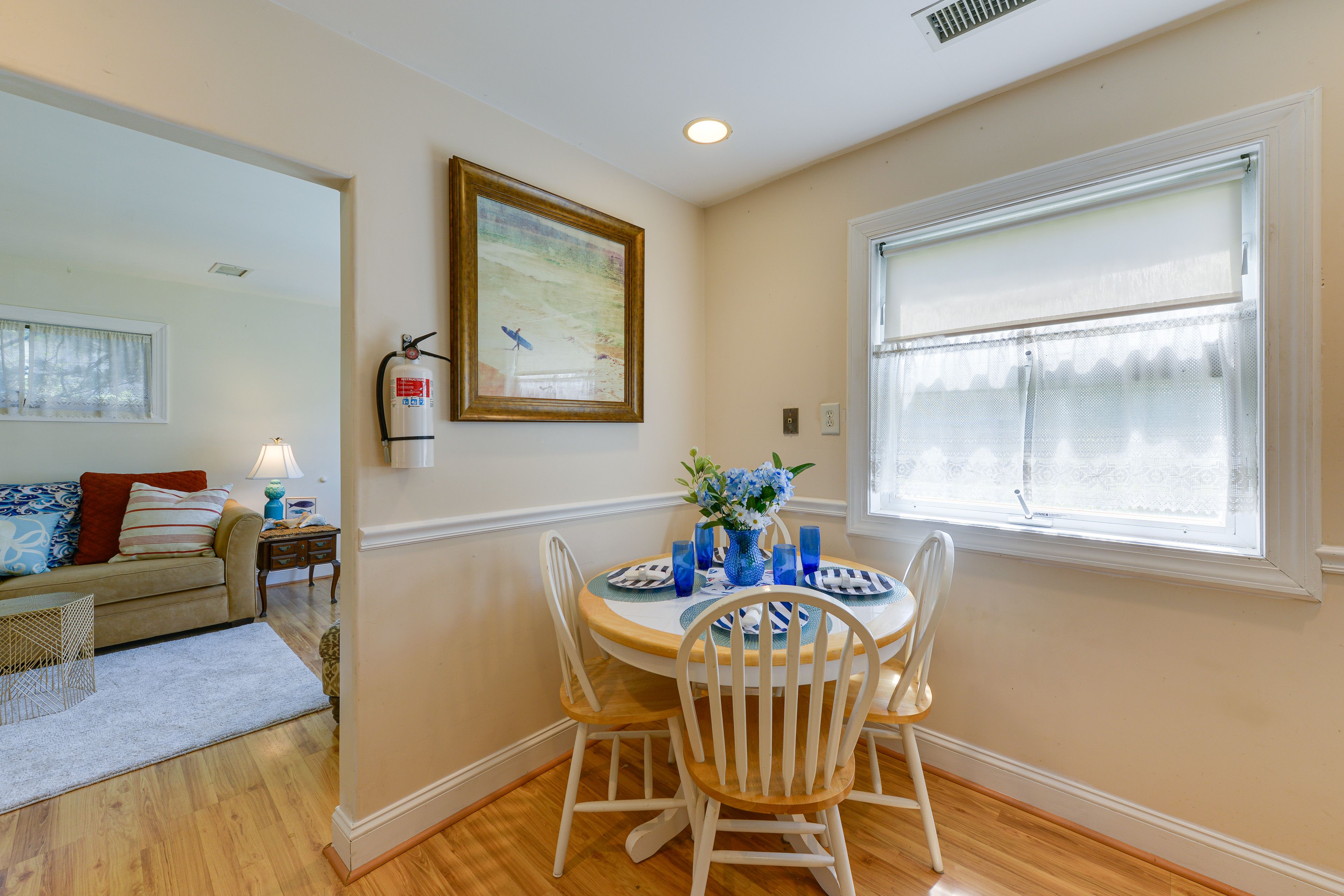 Dining Area | Dining Table | Dishware/Flatware