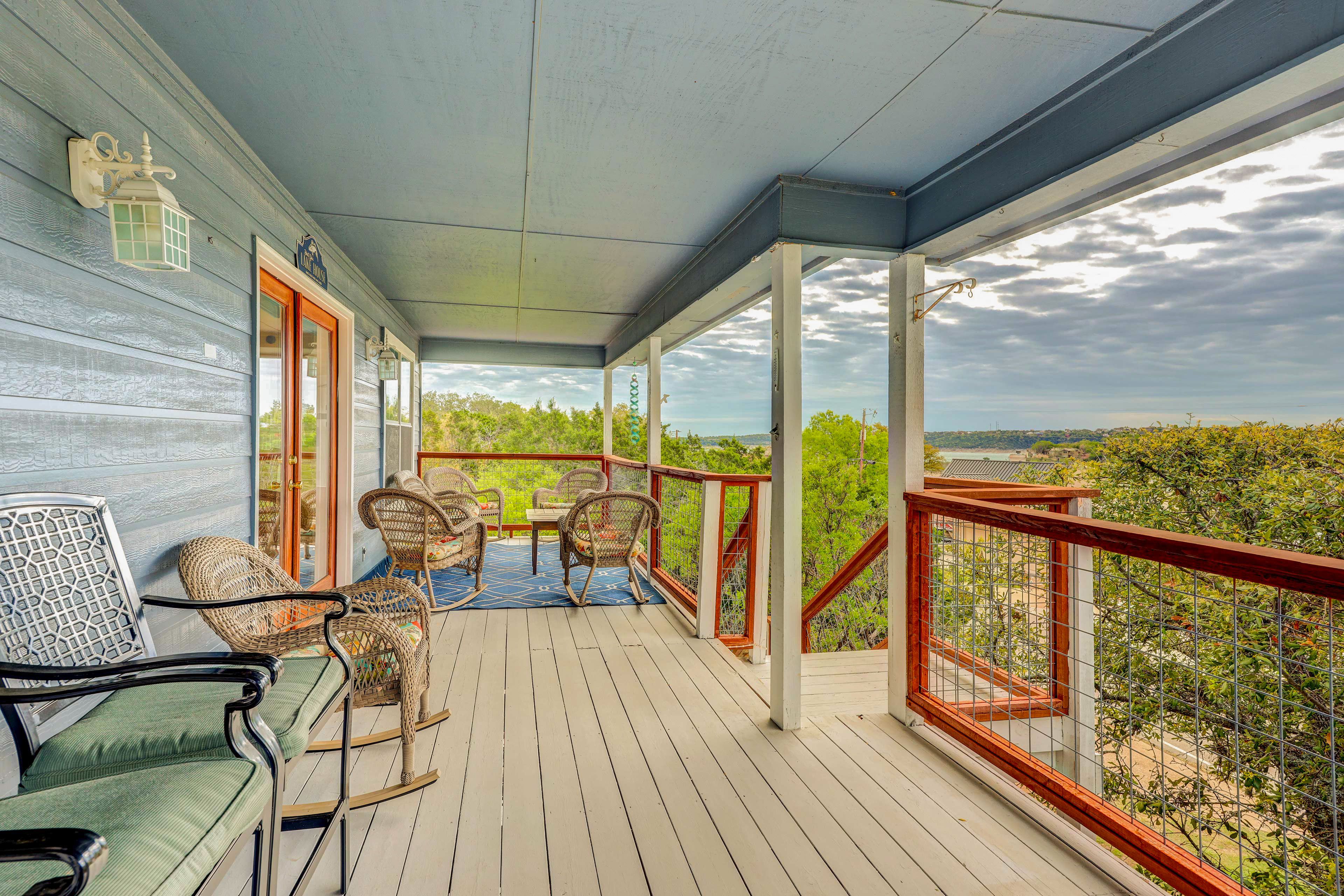 Canyon Lake Vacation Rental | 3BR | 3BA | 2,035 Sq Ft | Stairs Required