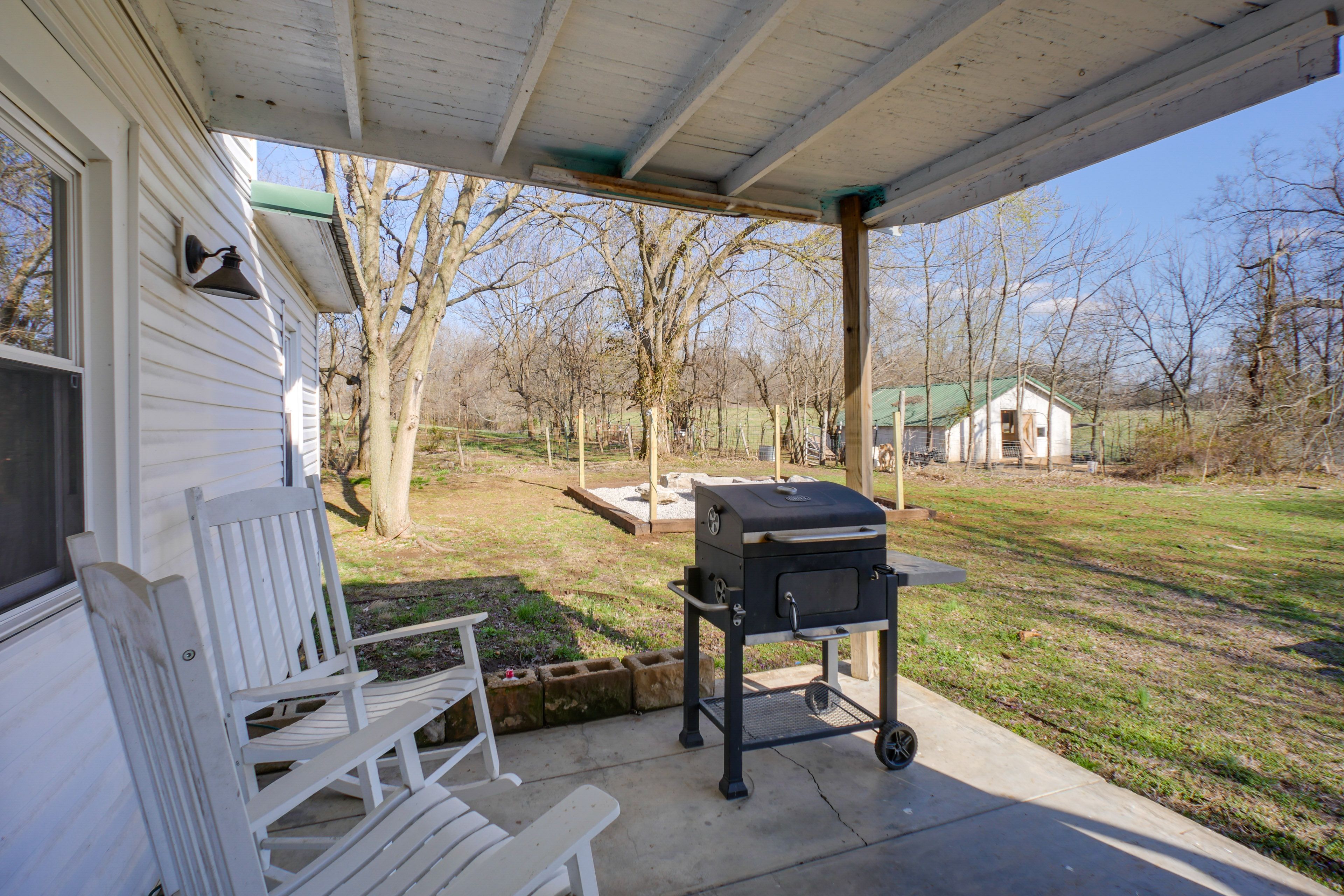 Private Patio | Grill