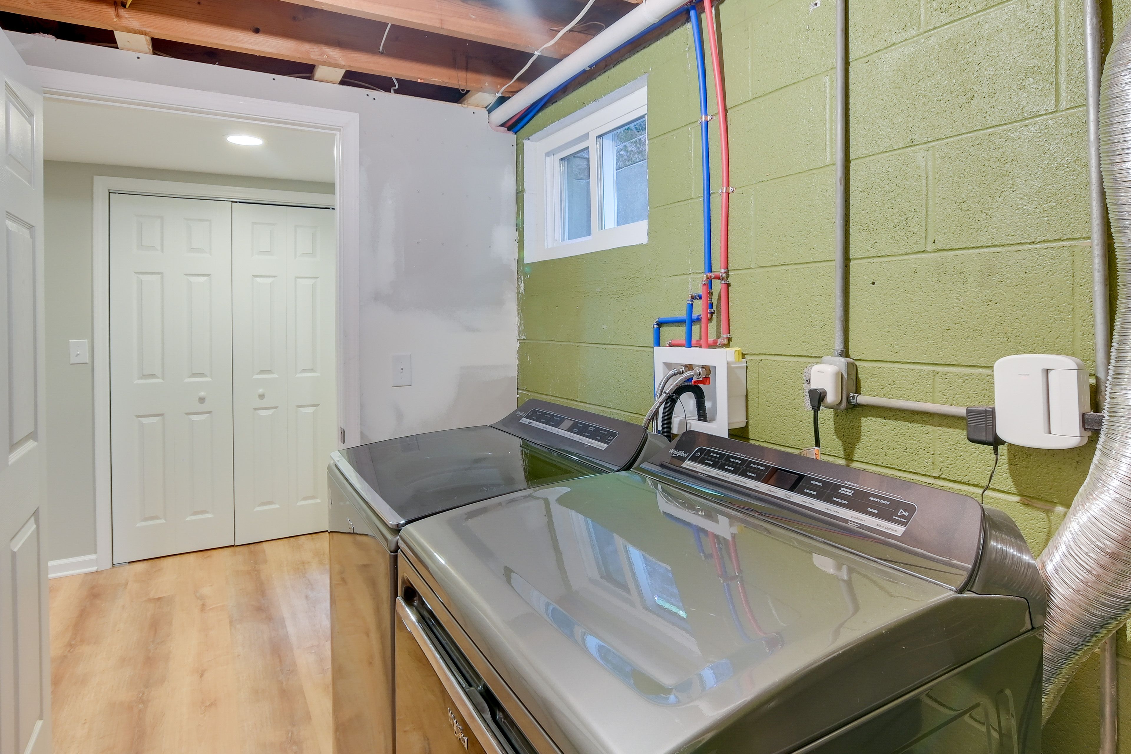 Washer + Dryer