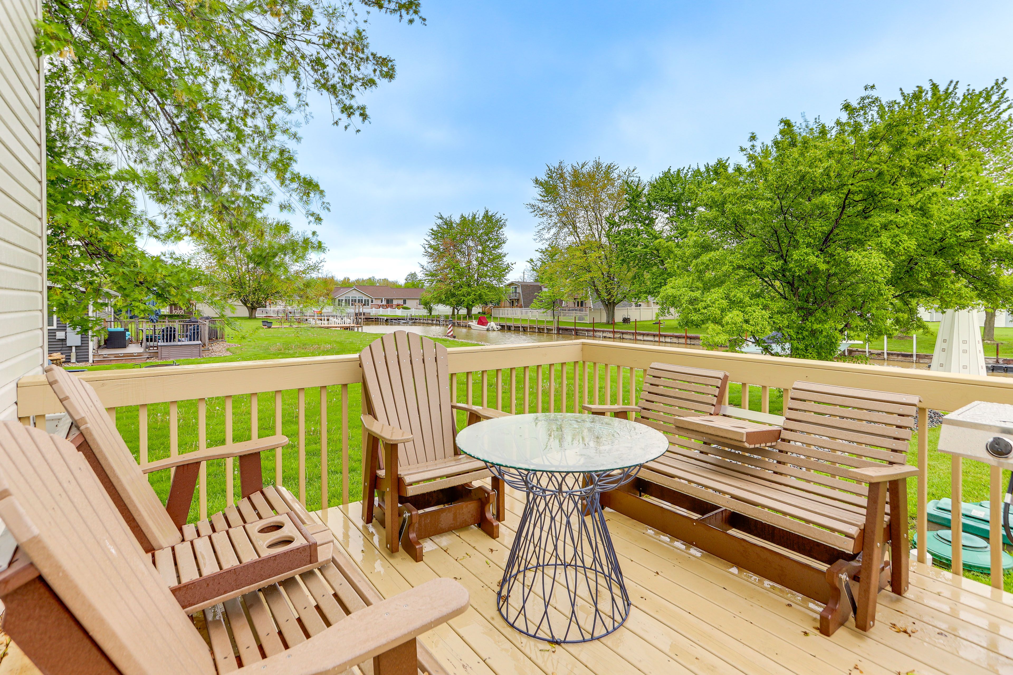 Port Clinton Vacation Rental | 3BR | 2.5BA | 1,945 Sq Ft | Stairs Required