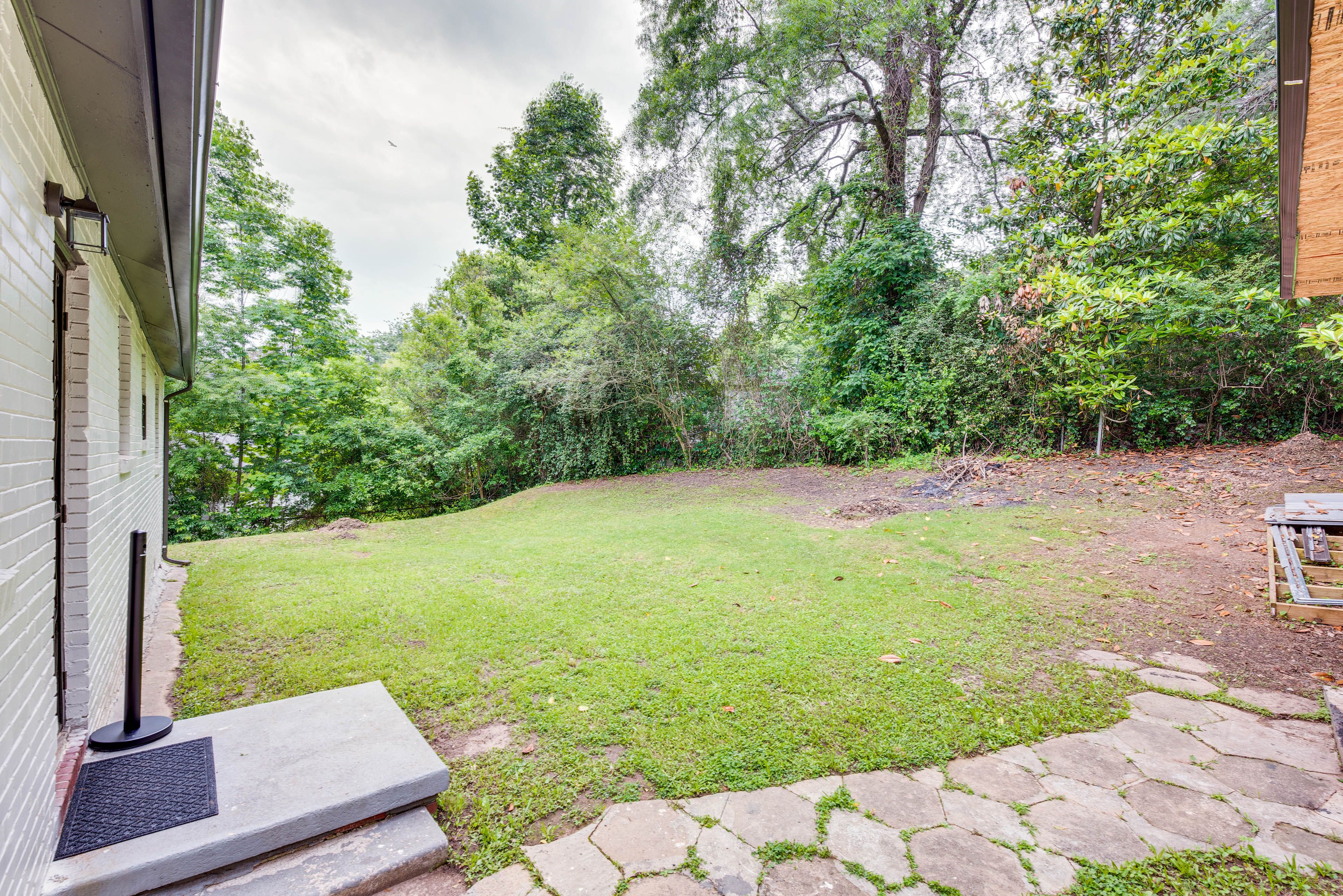 House Exterior | Private Backyard