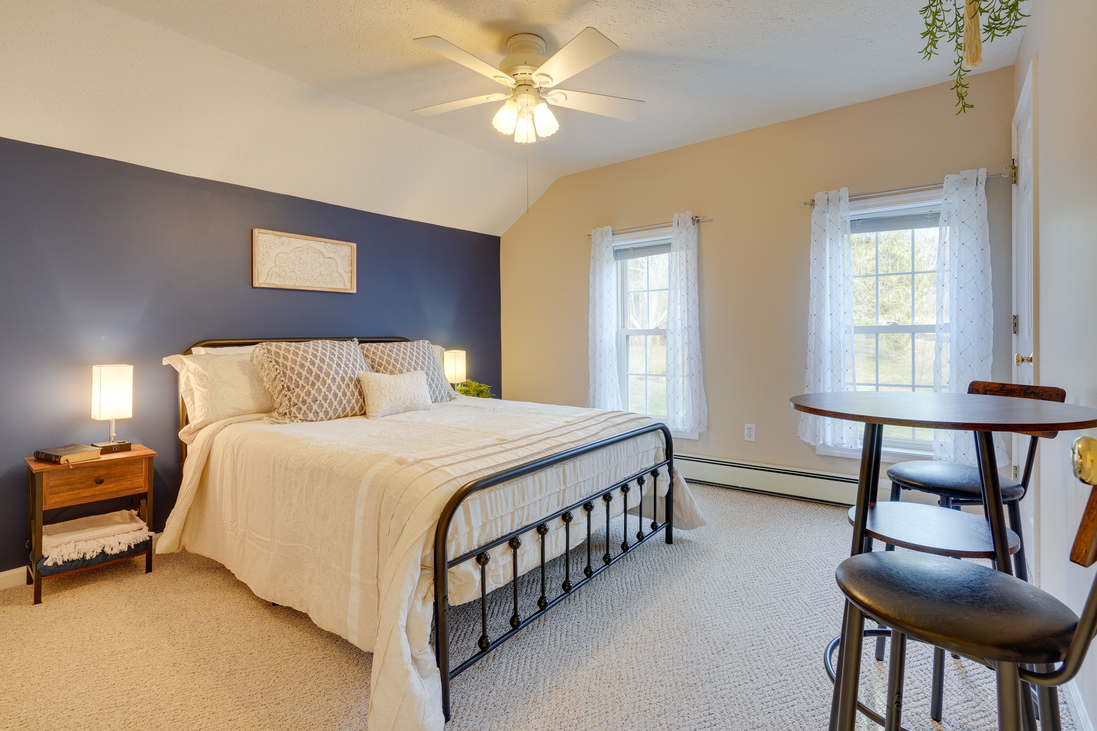 Bedroom 2 | Queen Bed | Linens Provided